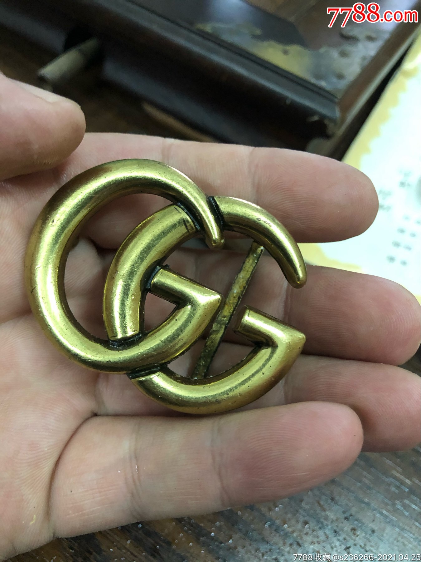 铜鎏金品牌皮带扣