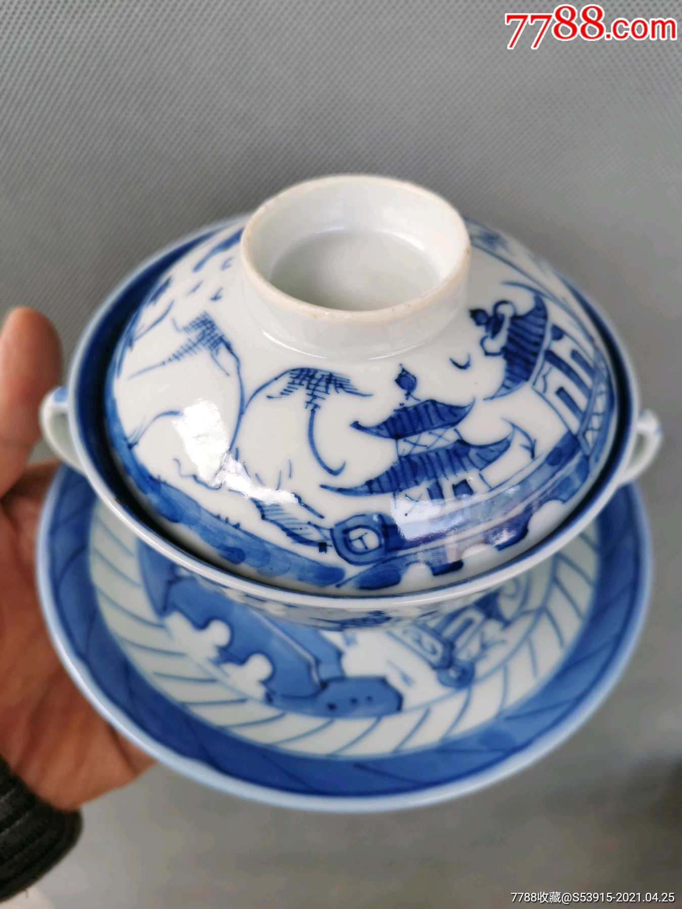 清代青花双耳盖碗