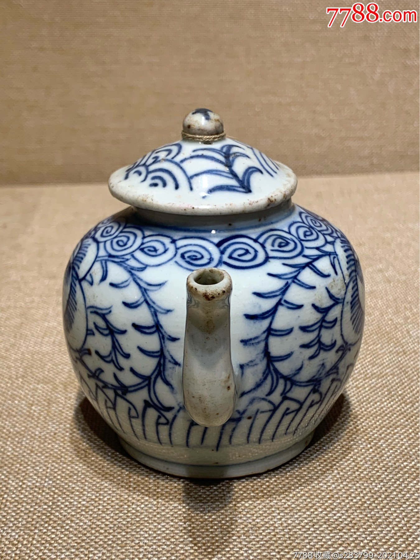清代缠枝牡丹纹茶壶老瓷器包老包真简介:白地青花,清朝