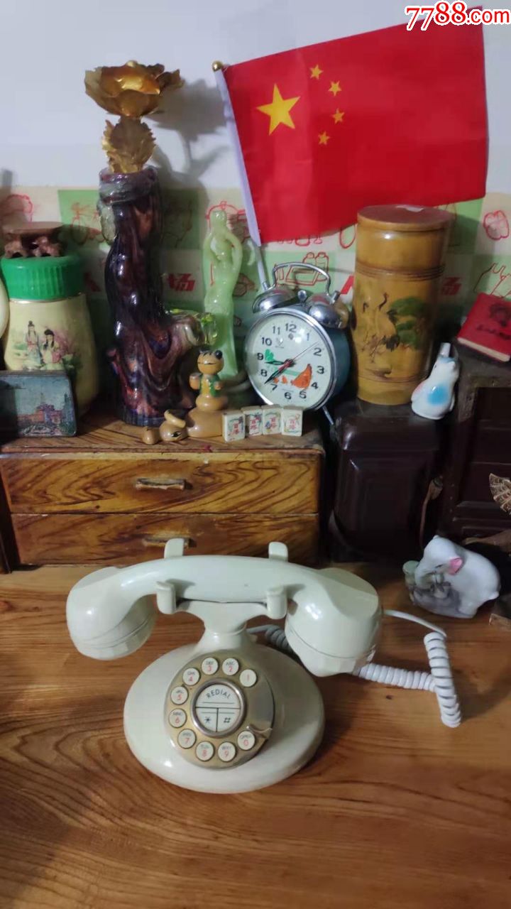 90年老电话机(90年电话机多少钱)