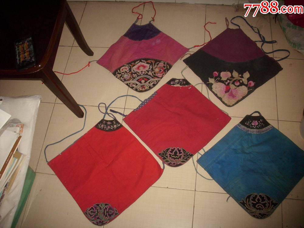 清末民国-辫子绣,堆绣【红肚兜】5个合售!