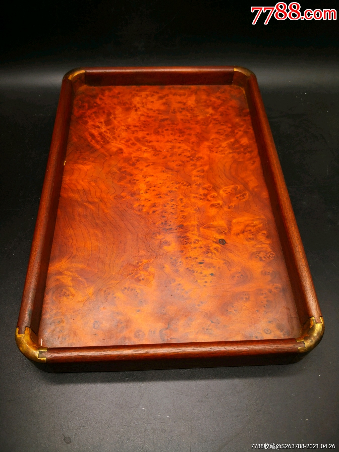 花梨木嵌金丝楠包铜茶盘