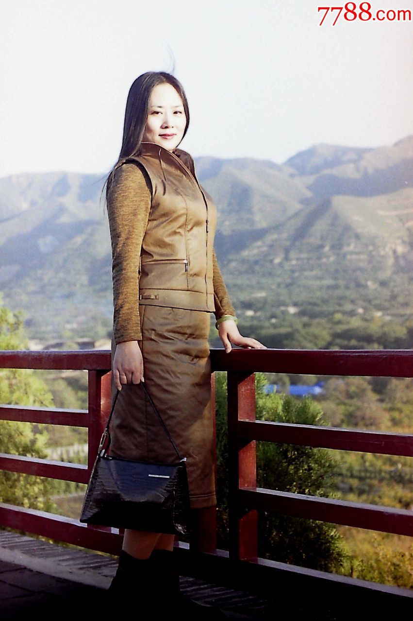 长发美女只上传翻转后的照片部分135老底片