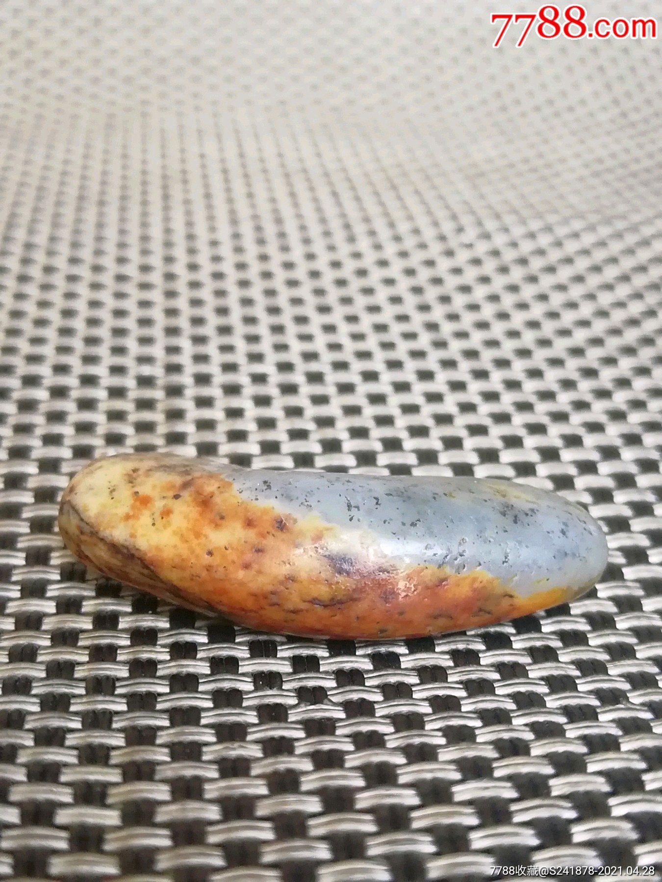 带皮青花籽料