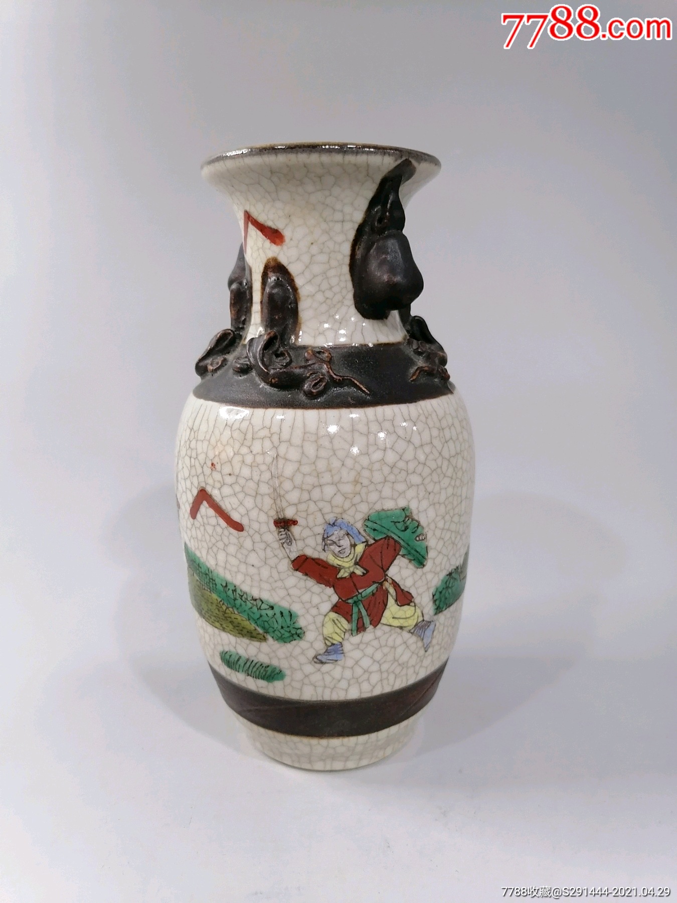 民国哥釉五彩刀马人物堆塑赏瓶