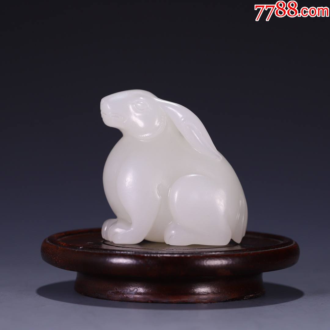 和田白玉兔雕件