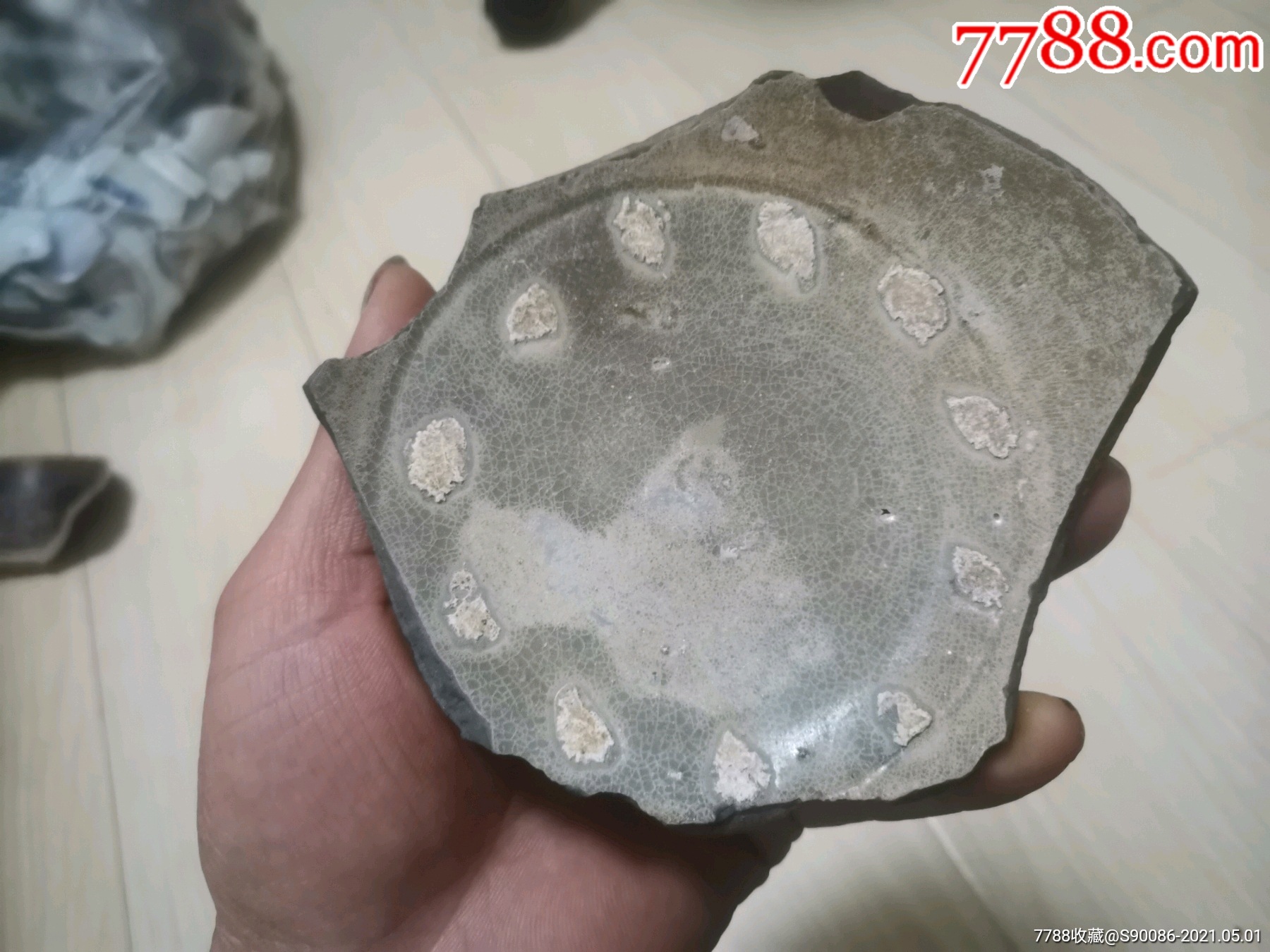 唐越窑内外支钉烧大碗标本