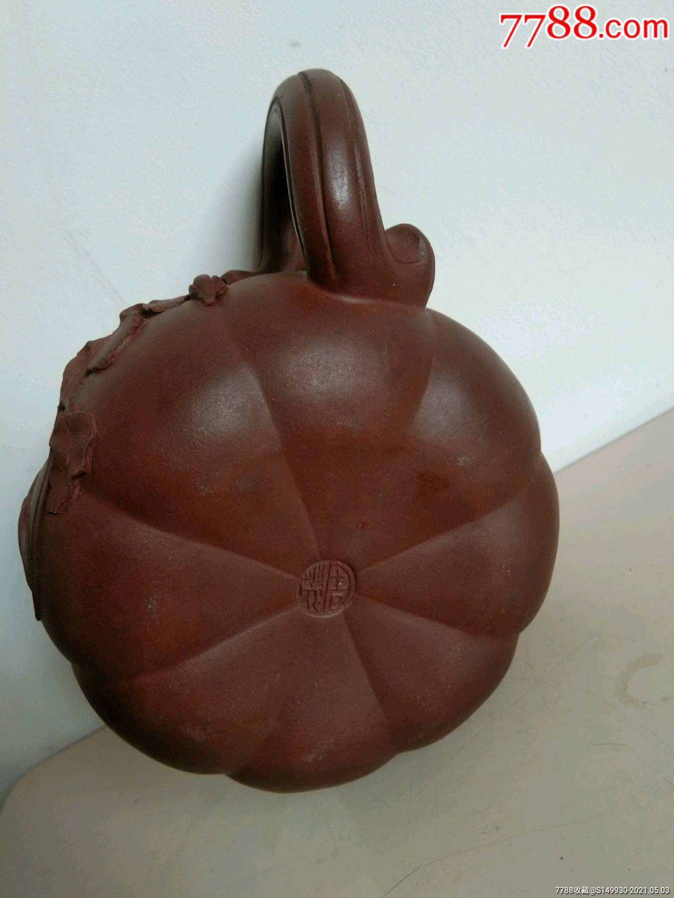 老紫砂器之五十三:仿生紫砂南瓜壶