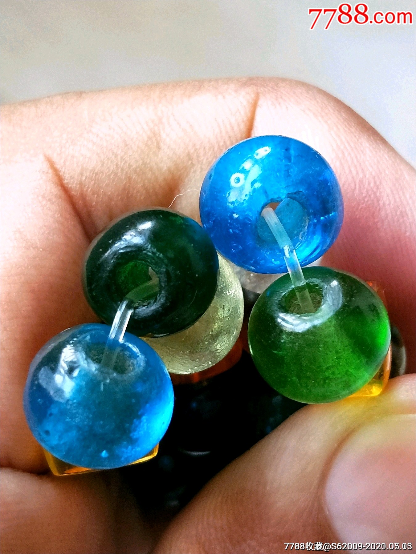 清代好品五色琉璃琥珀珠子手串