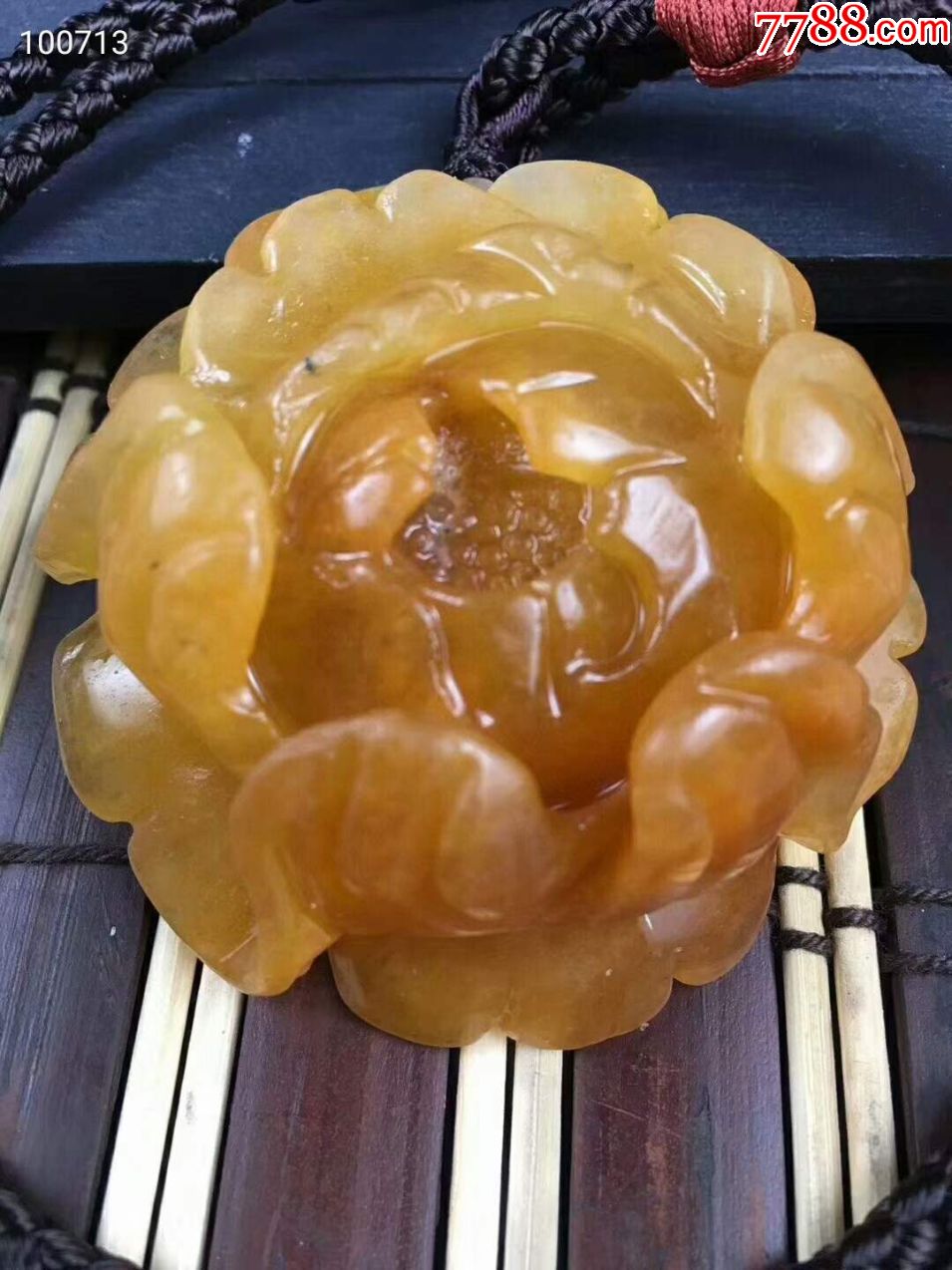 黄龙玉胸花,玉质油润高浮雕雕刻精美,颜色漂亮-其他玉石/玉器-7788