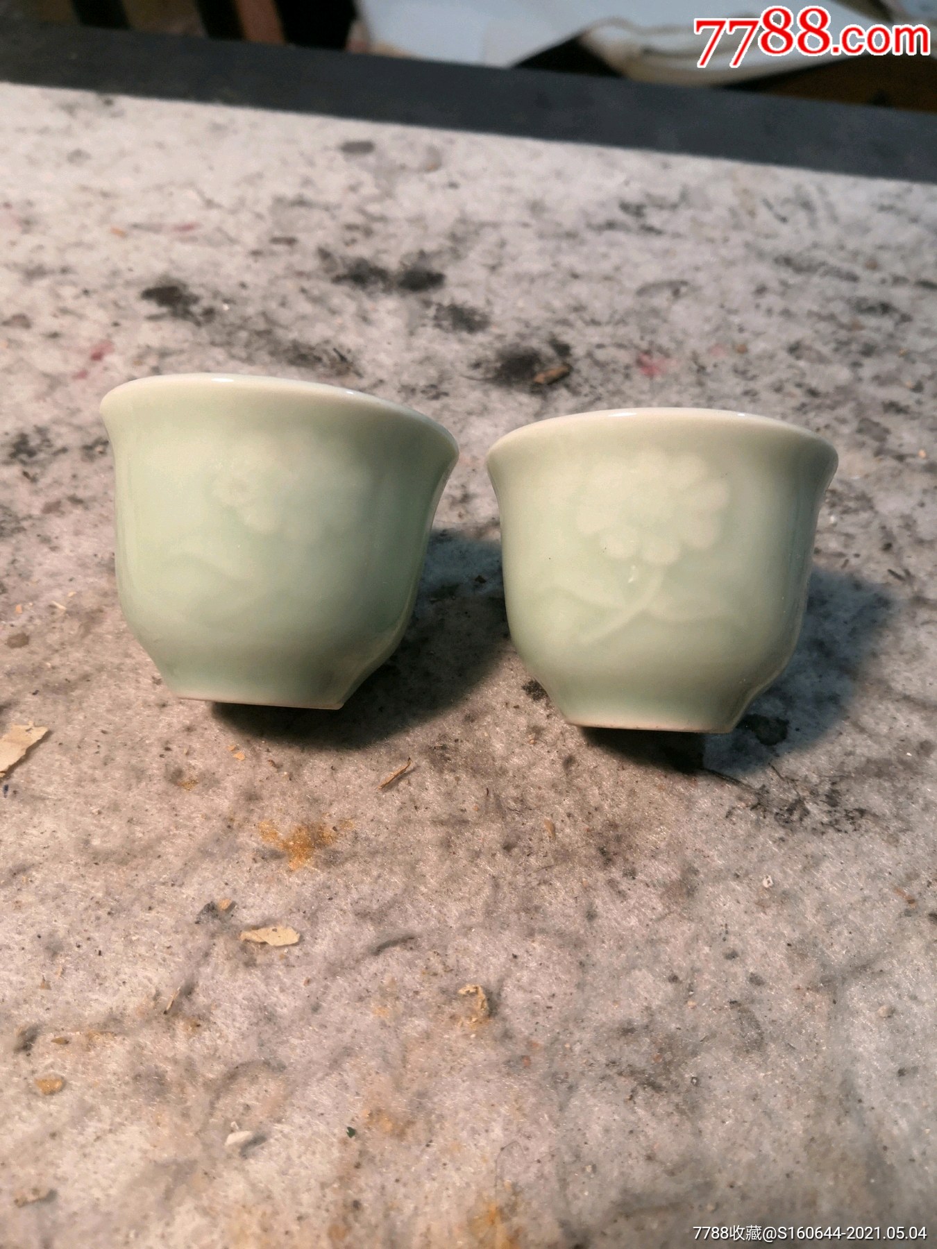 80年代龙泉青瓷铃铛杯一对全品相