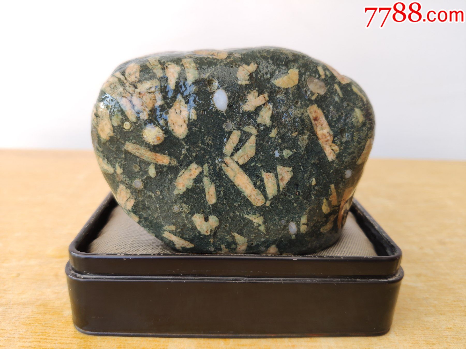 新进洛阳梅花石原石1921画面好自然包浆好磁性强