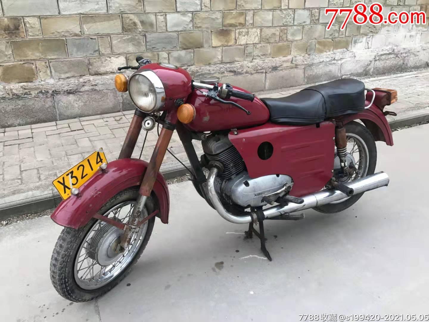 六十年代幸福250摩托车完好无损原装原车原汁原味正常使用