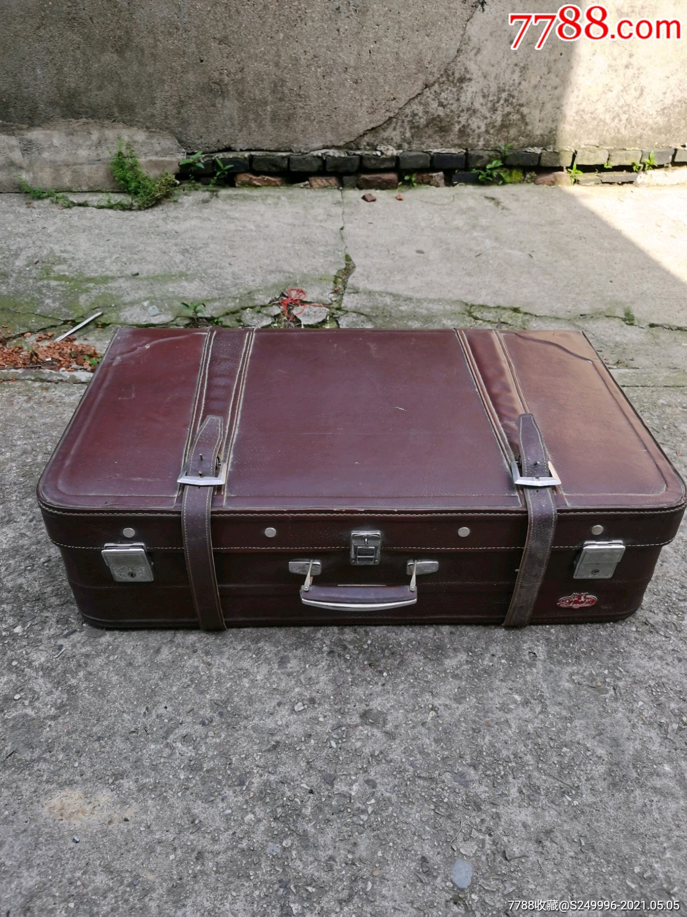 复古怀旧老皮箱旅行箱拍摄道具