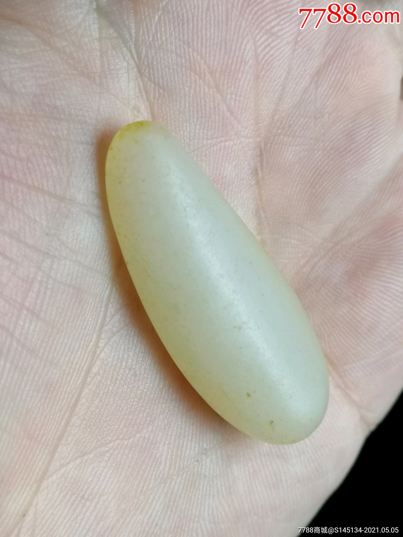 新疆和田羊脂白玉籽料原石美女必备高档项坠