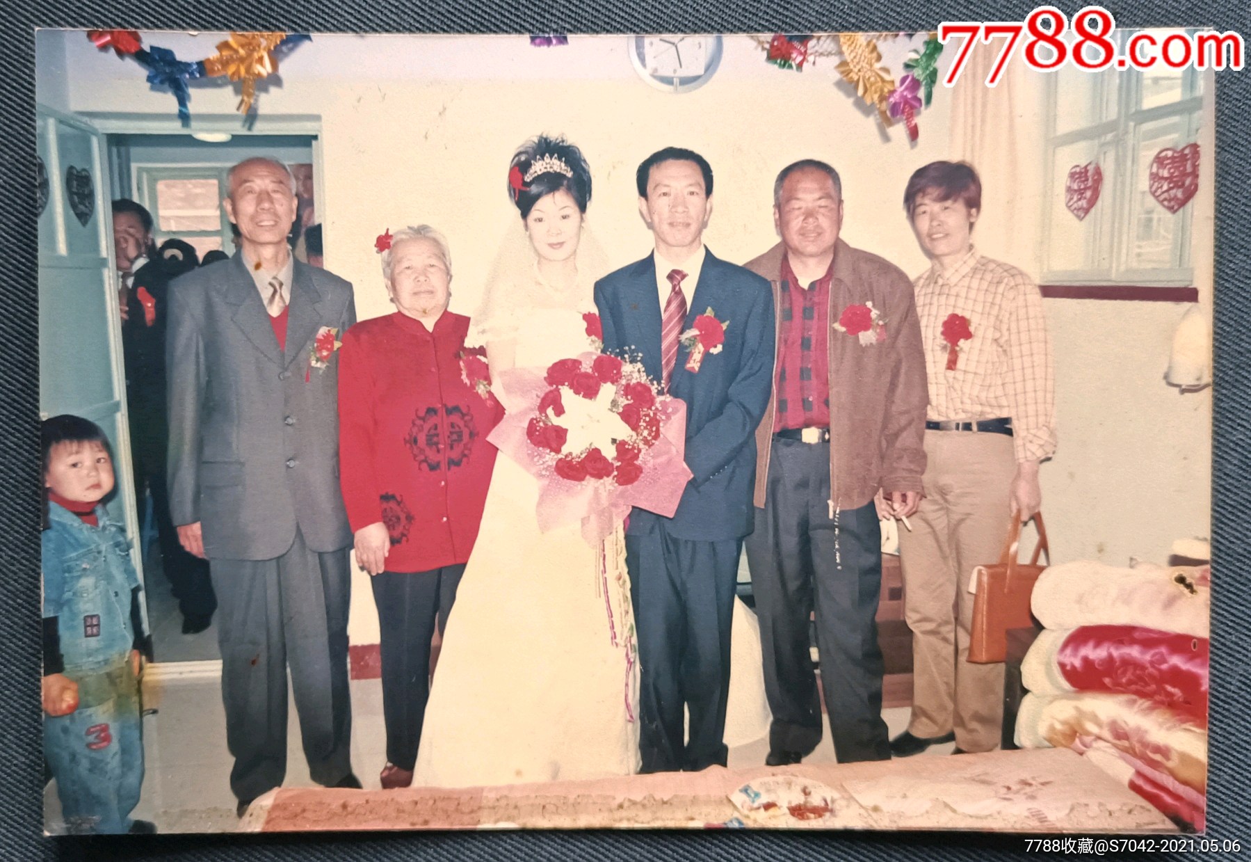 年代老底片--楼前留影￥38品99七十年代老底片--骑自行车留影￥28品