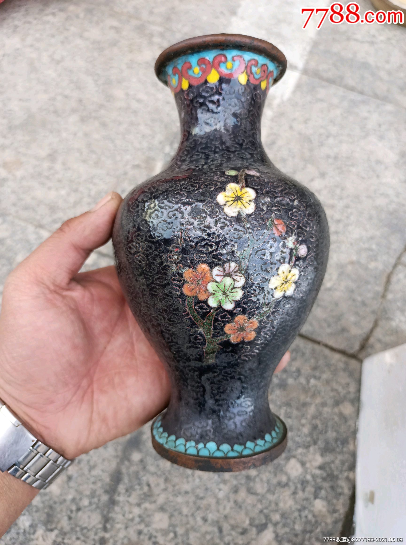 清末民初景泰蓝铜花瓶,包老保真,品相如图,尺寸如图!