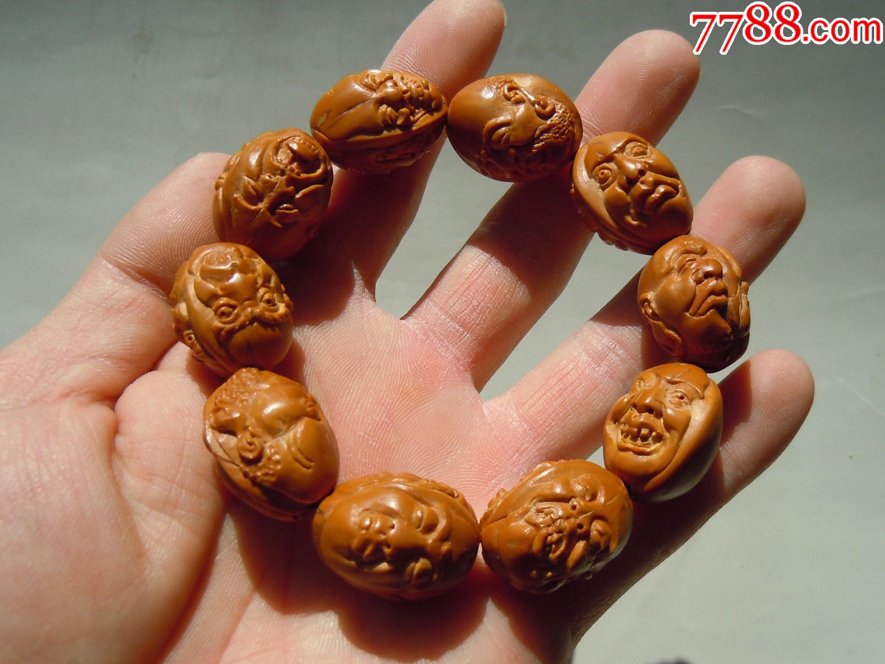 十八罗汉核雕手串