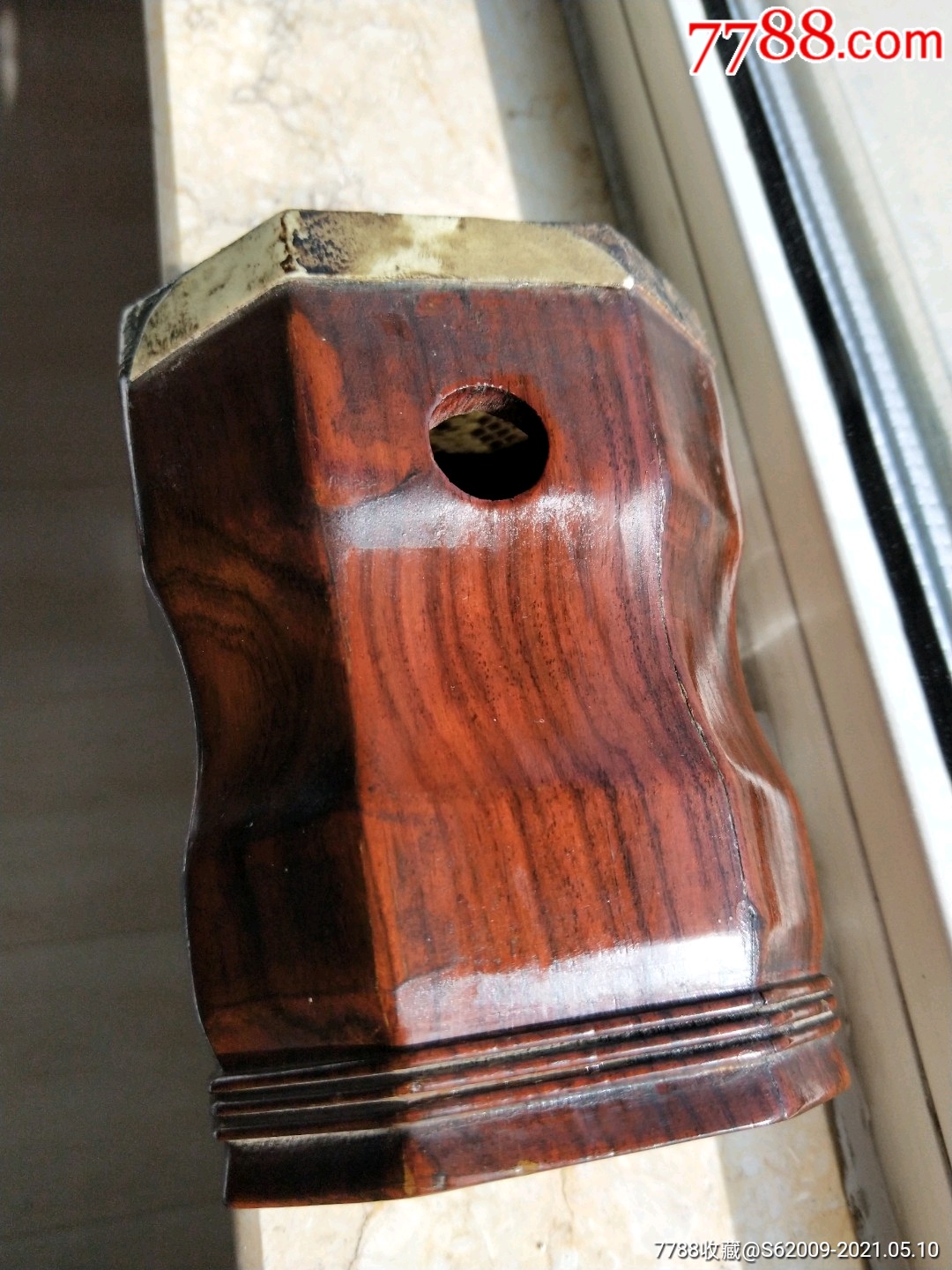 民国至建国初八棱形海南黄花梨木二胡琴筒