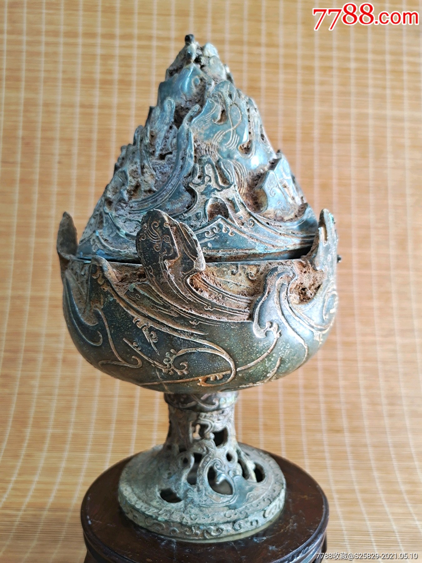 旧藏青铜博山炉