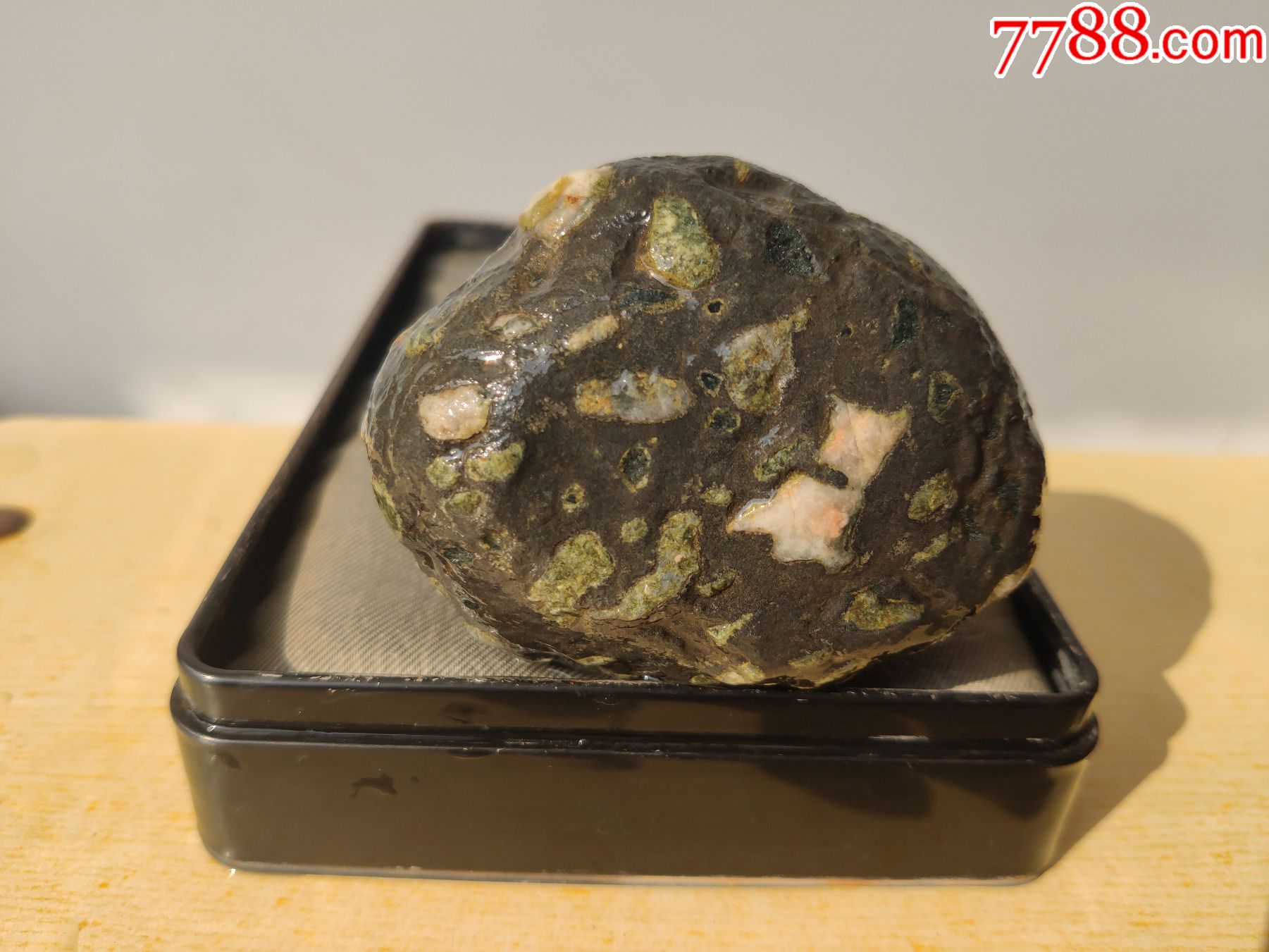 新进洛阳梅花玉原石1972色彩好磁性强