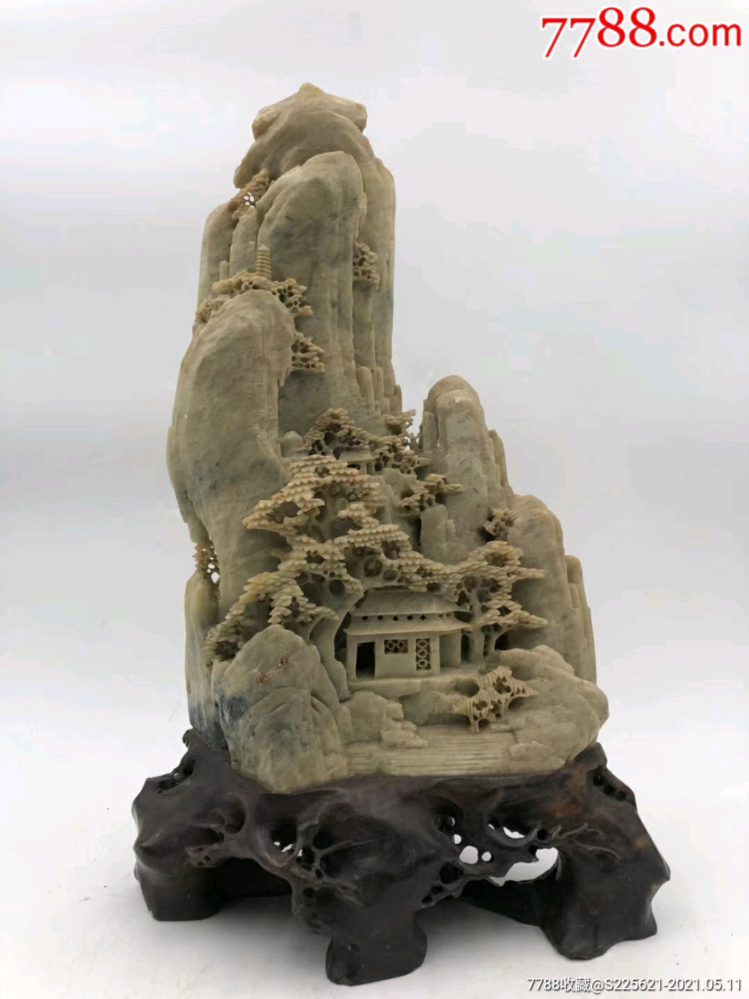 青田石巧雕高山亭阁山子摆件