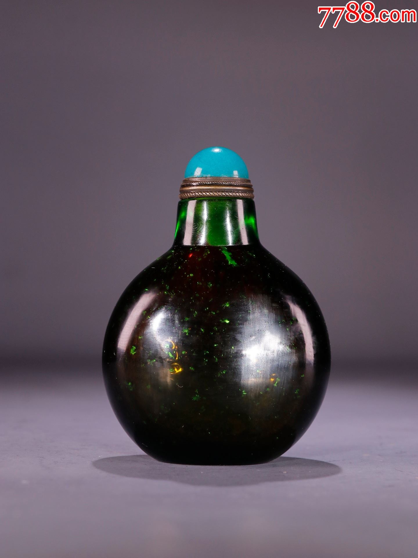 碧琉璃洒金鼻烟壶