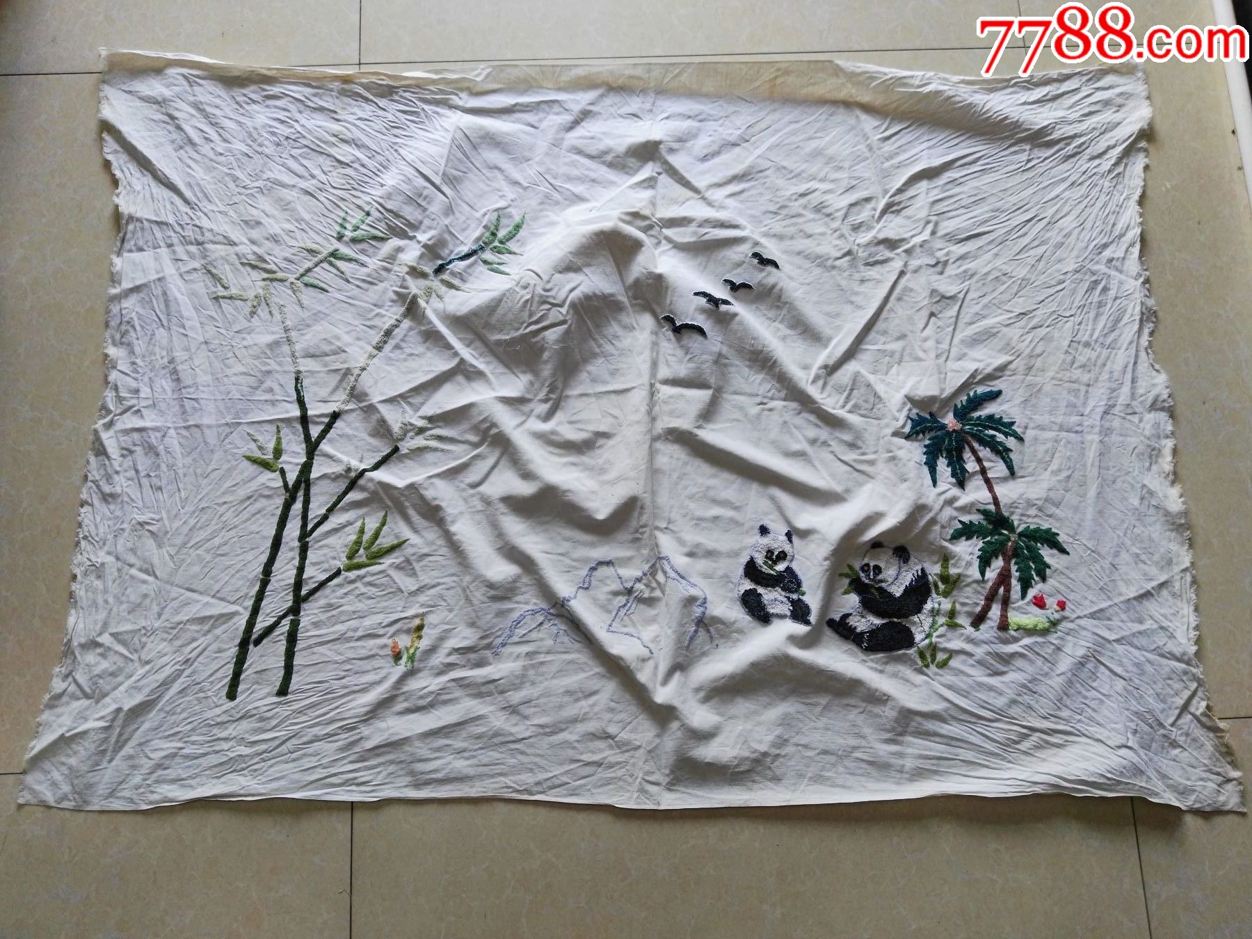 文革一对熊猫吃竹子刺绣枕蒙