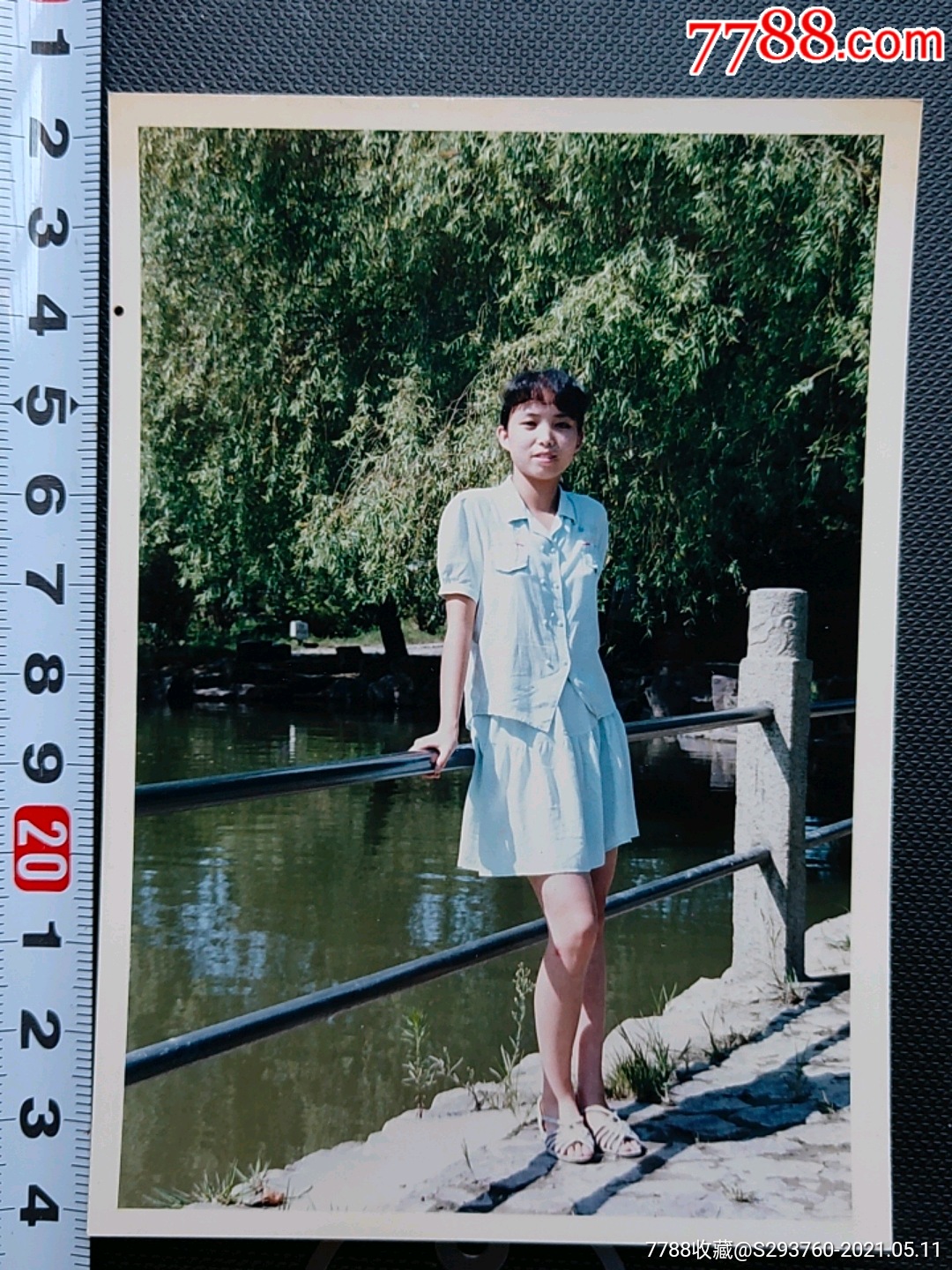 美女大美腿-价格:10元-au26400427-老照片 -加价-7788收藏__收藏热线