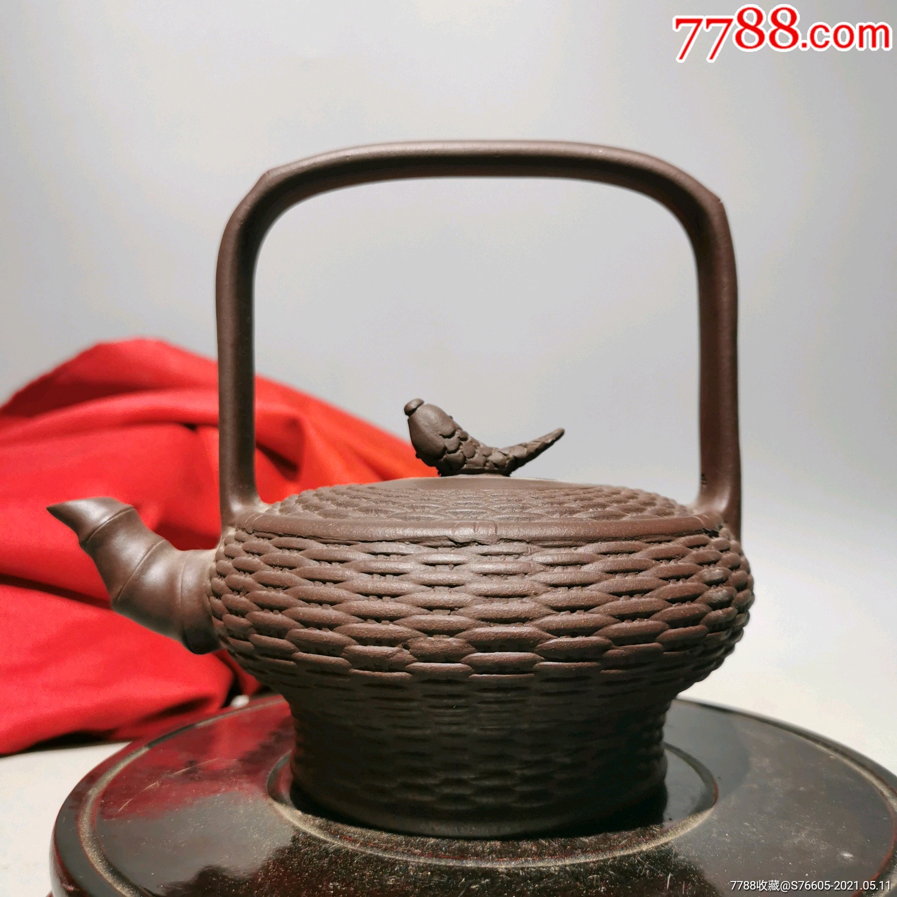 精品提梁老紫砂壶