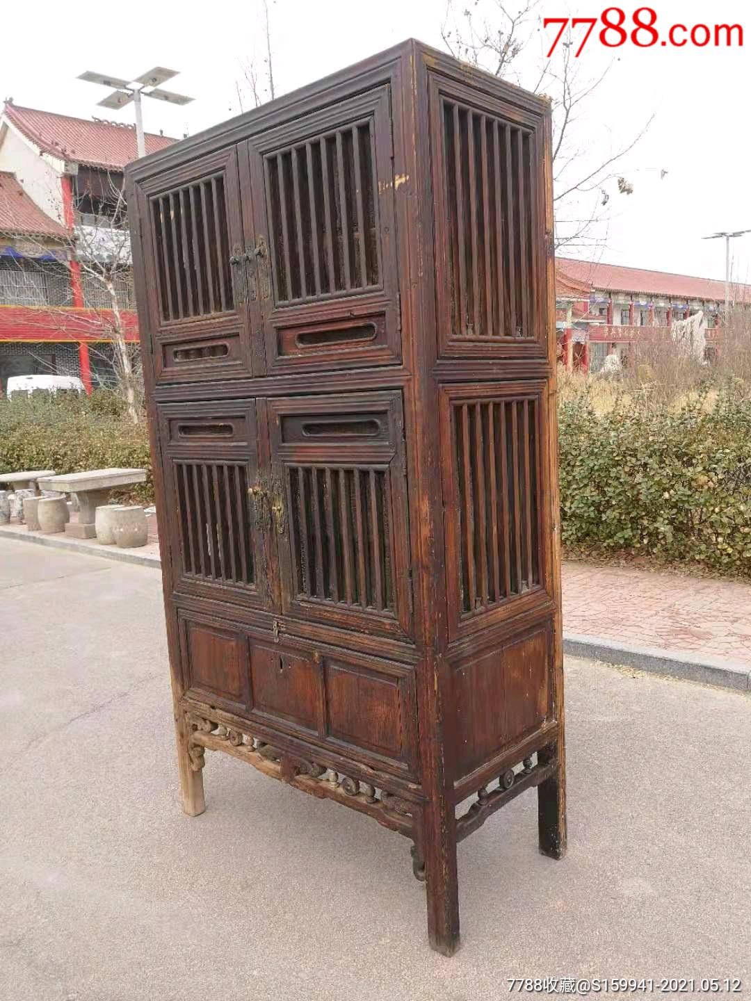 清代松柏木书柜