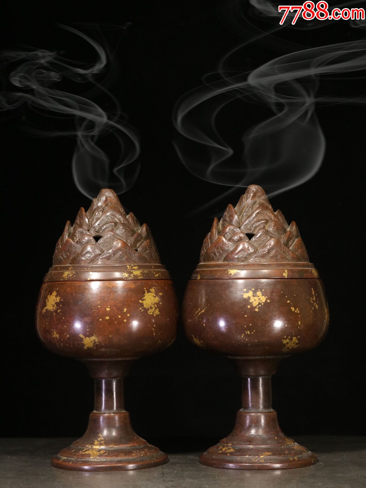 精铜铸造洒金博香炉一对