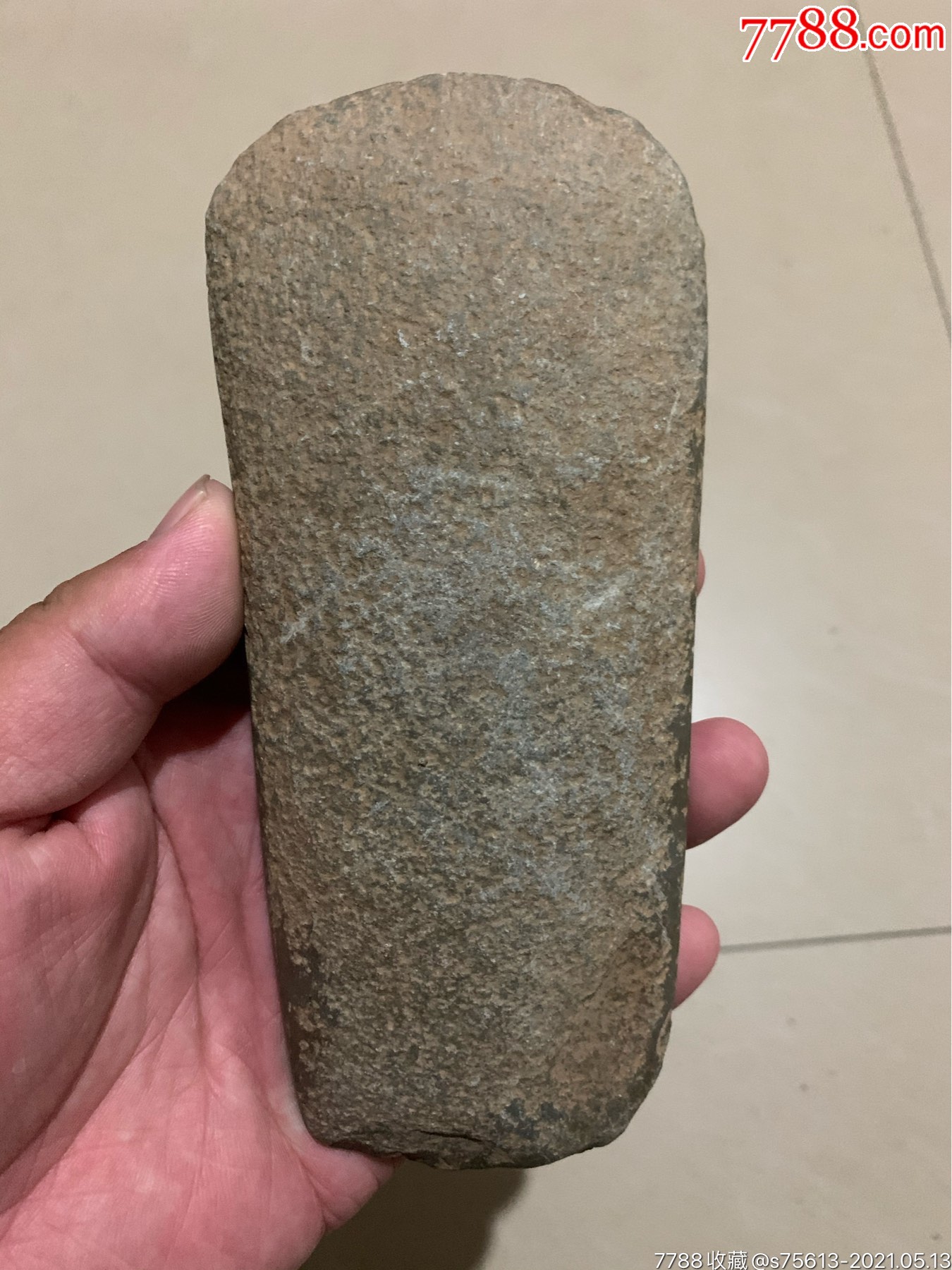 新时期时期的石头斧子