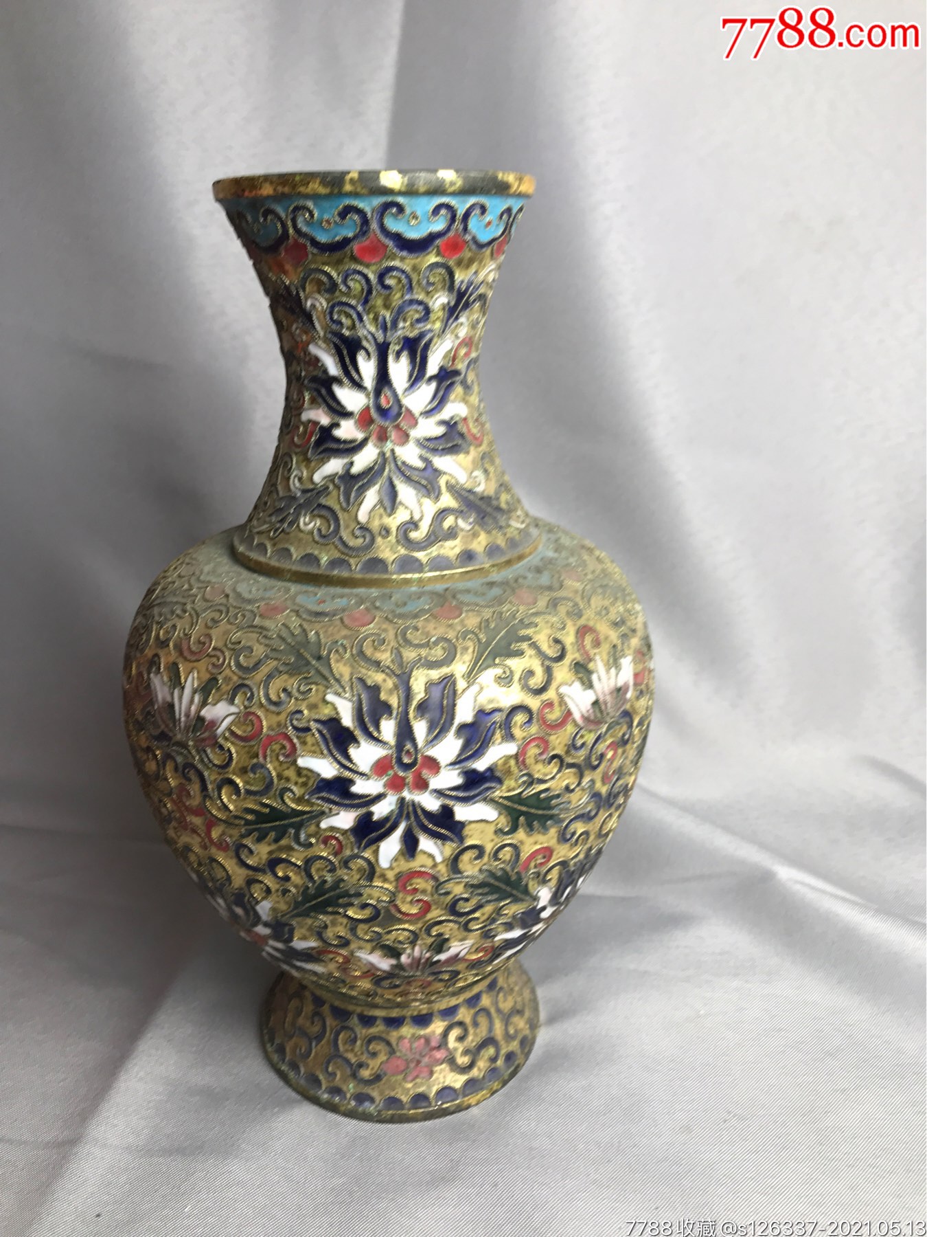 珐琅瓷瓶的文物年代图片