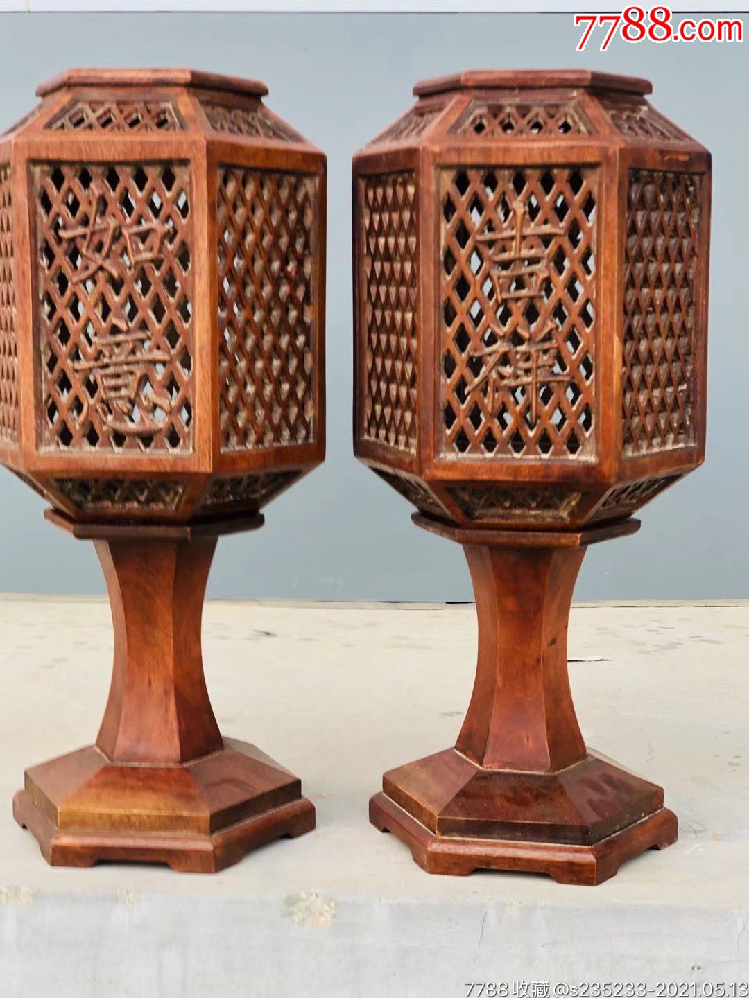 精品花梨木宫灯