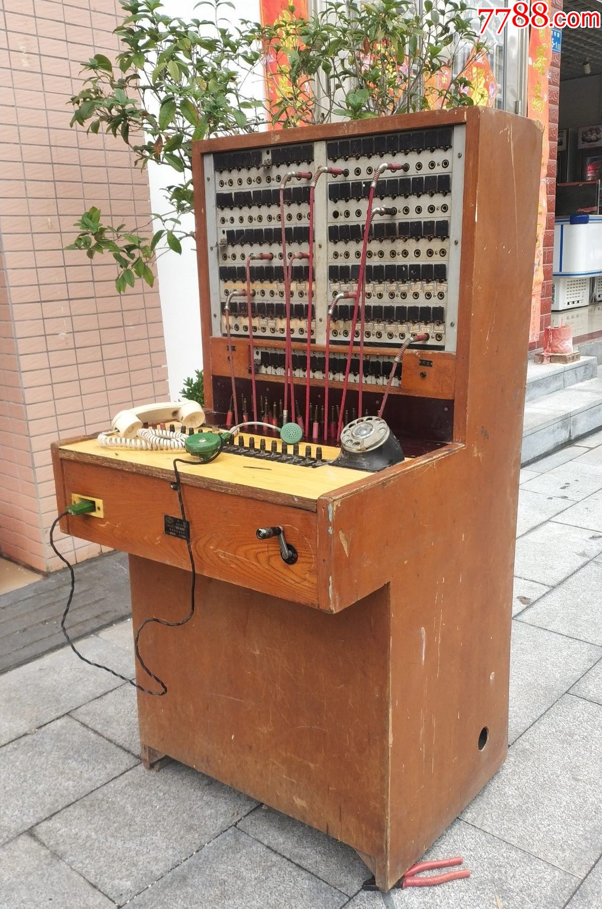 老交换机,中国第壹代磁石电话交换机,hj262,100门电话交换机