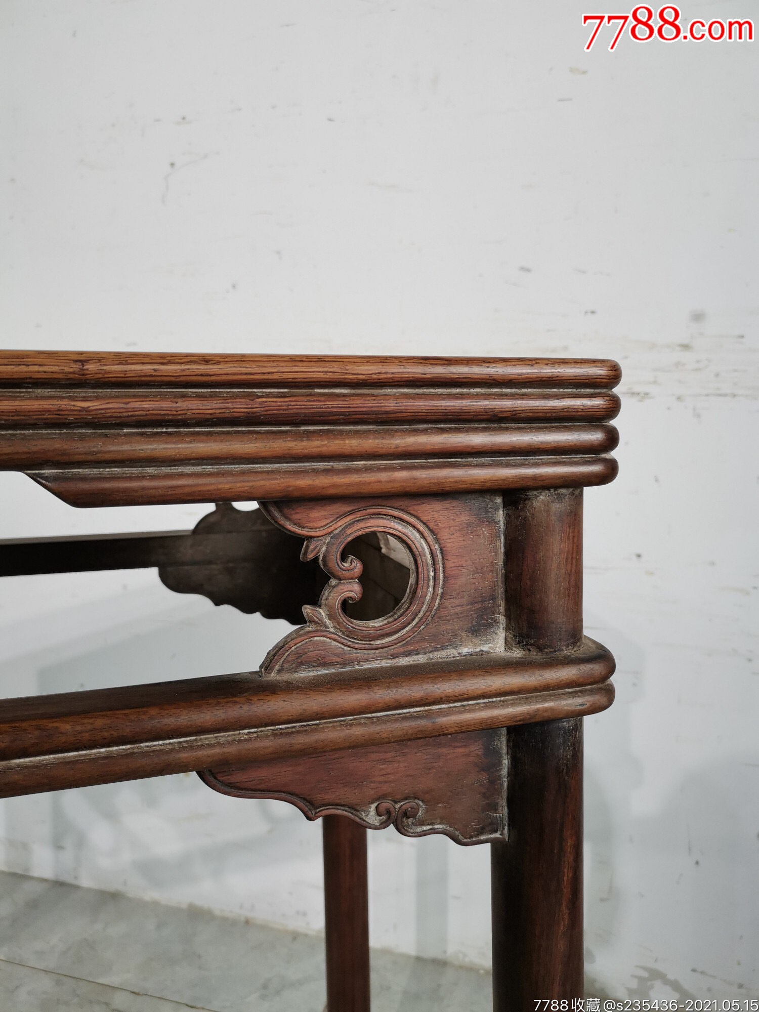 明韵黄花梨圆包圆式条桌,木纹漂亮,工艺精致,老包浆浓厚!