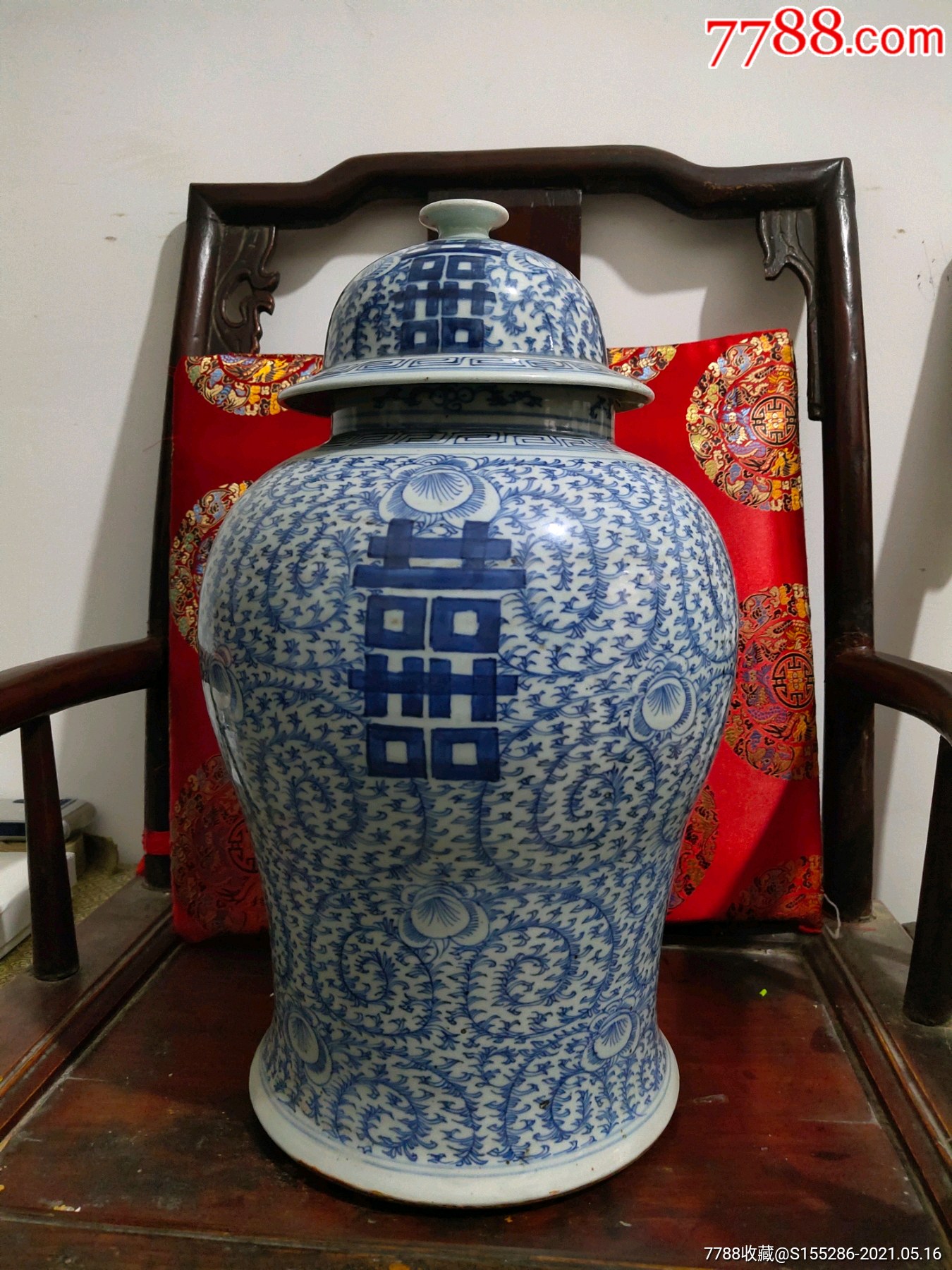 清中期特大号细路缠枝莲纹将军罐,器型周正带原配盖子少见,画工细路