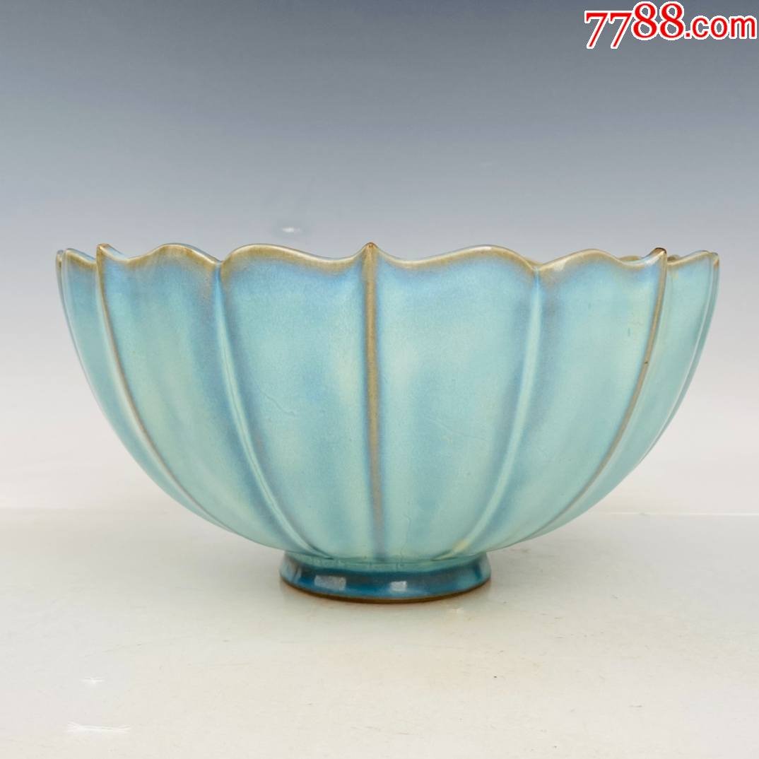 钧瓷天青釉碗高13厘米直径26厘米工艺品