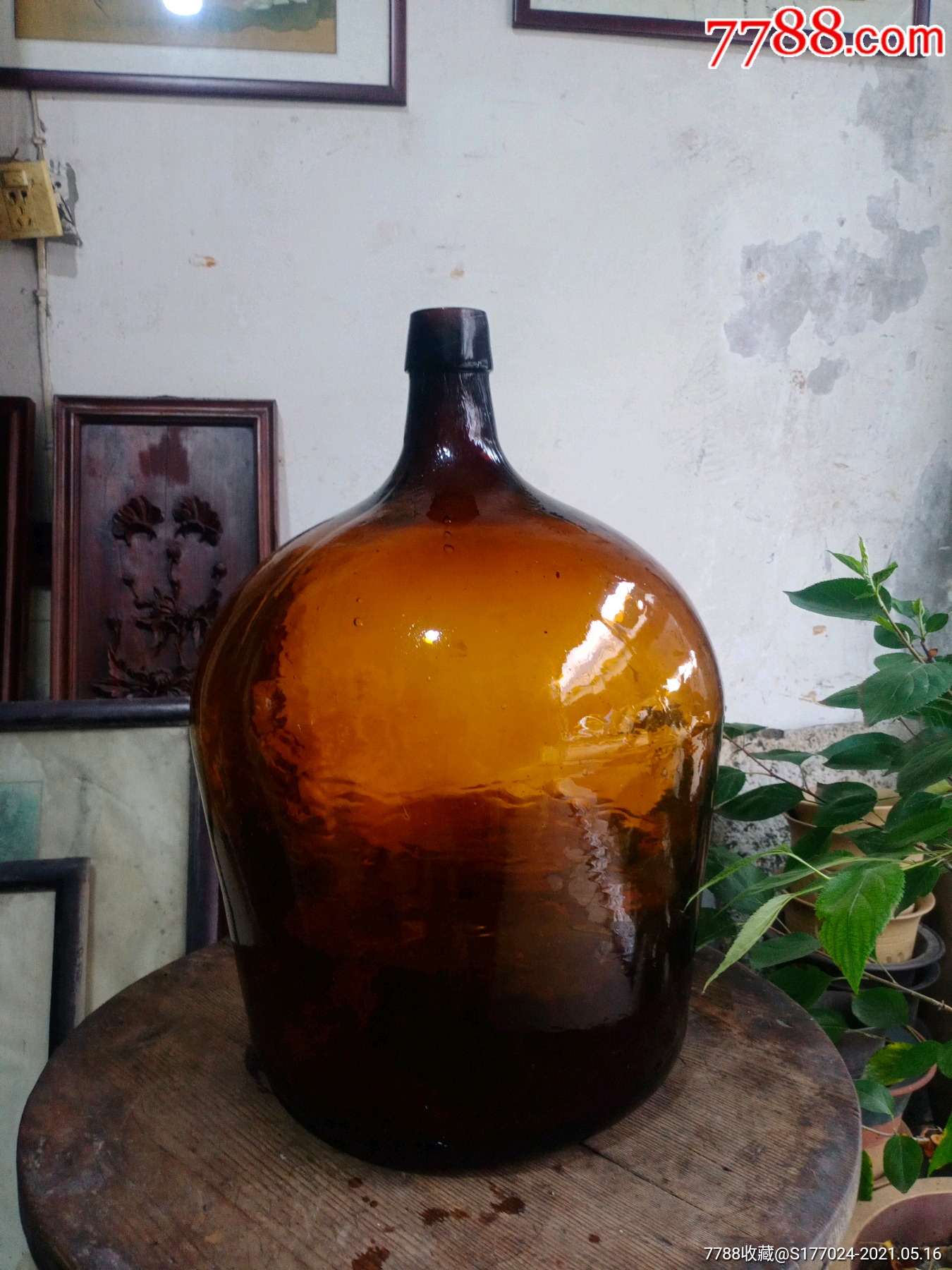 民国时期超大棕色玻璃瓶琉璃瓶