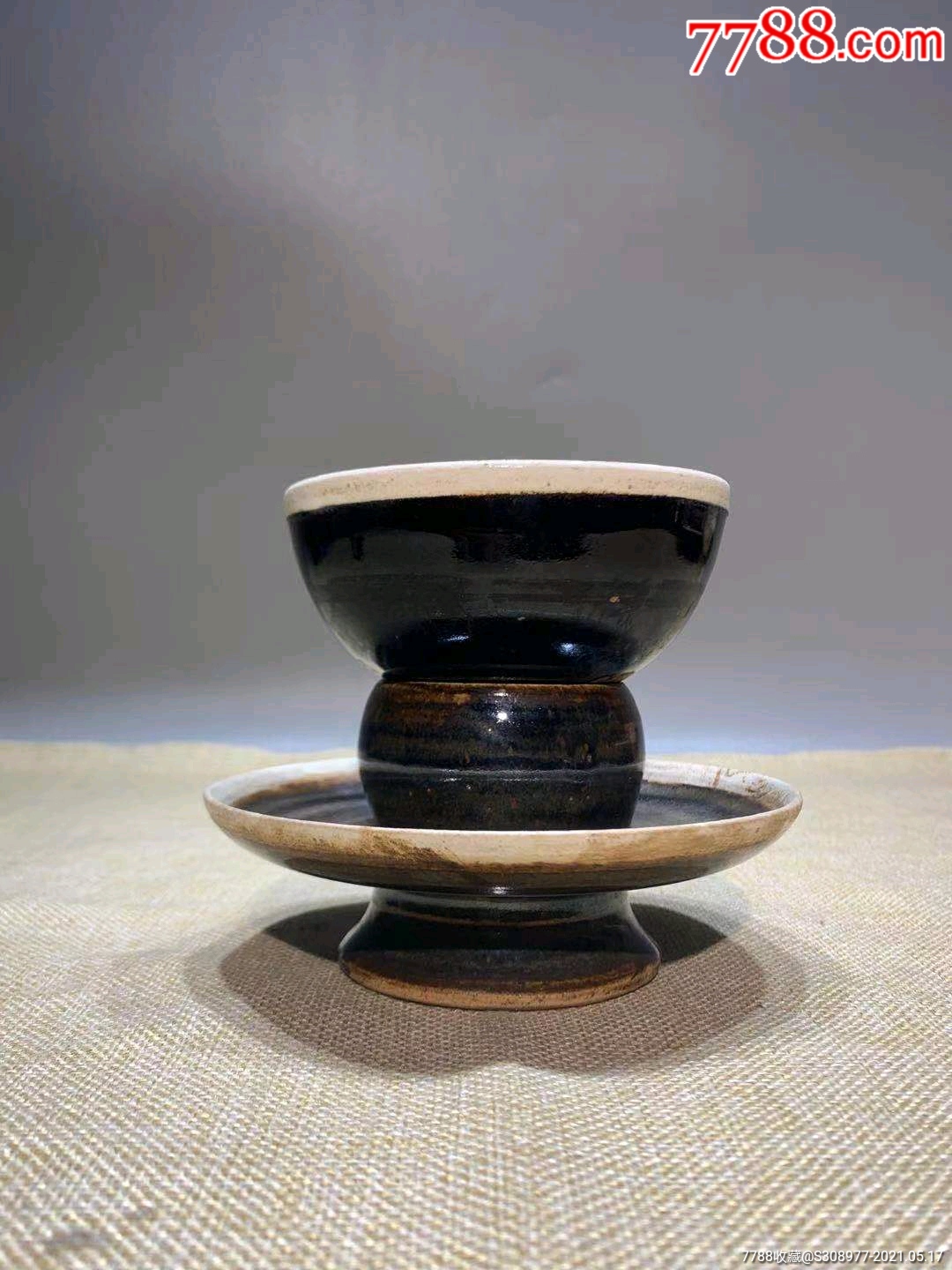 宋代白覆轮茶盏