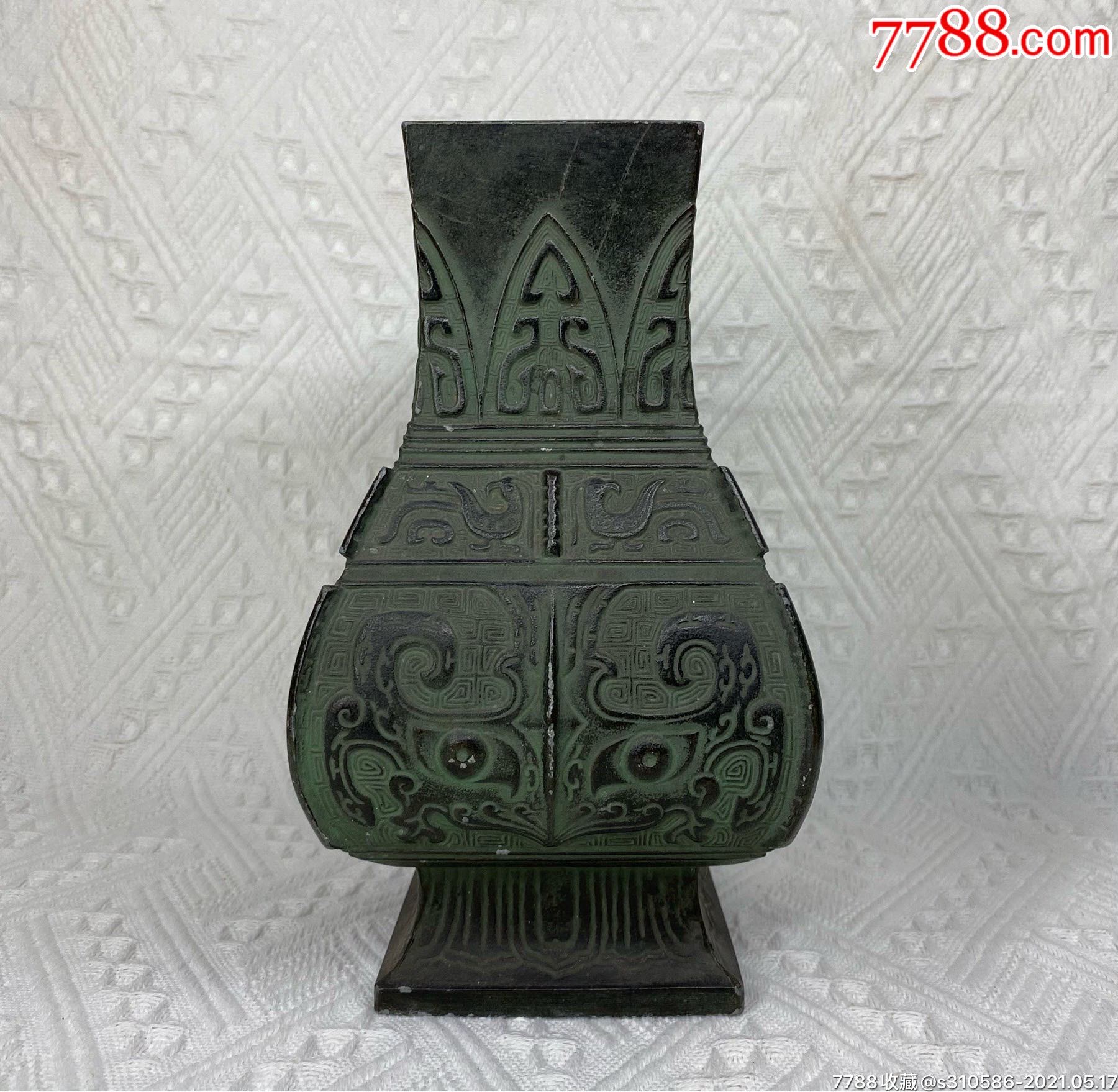 青铜花瓶青铜花器