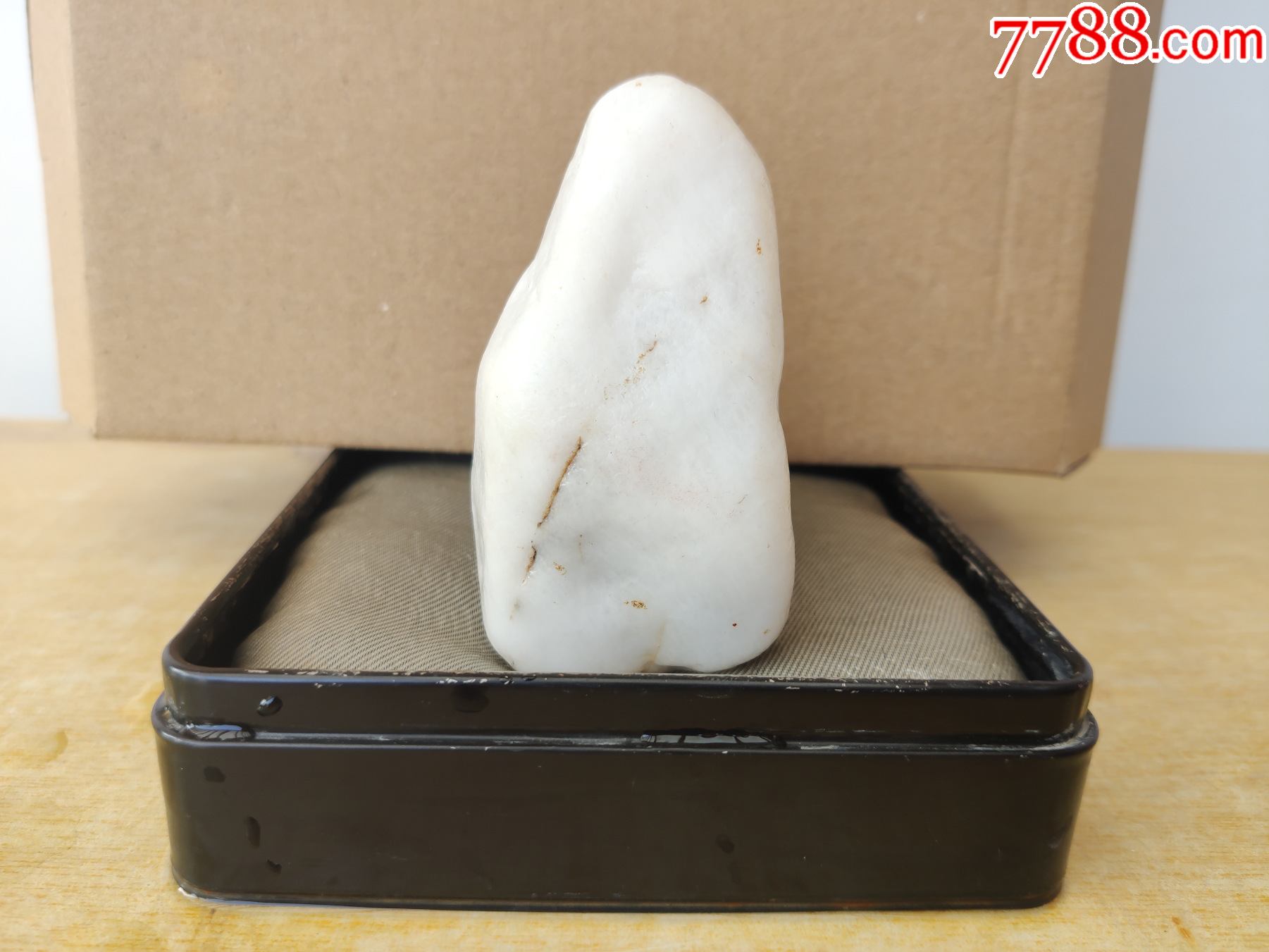 新进洛阳河洛玉原石2041"凝脂世界"(石头滑腻,自然包浆)