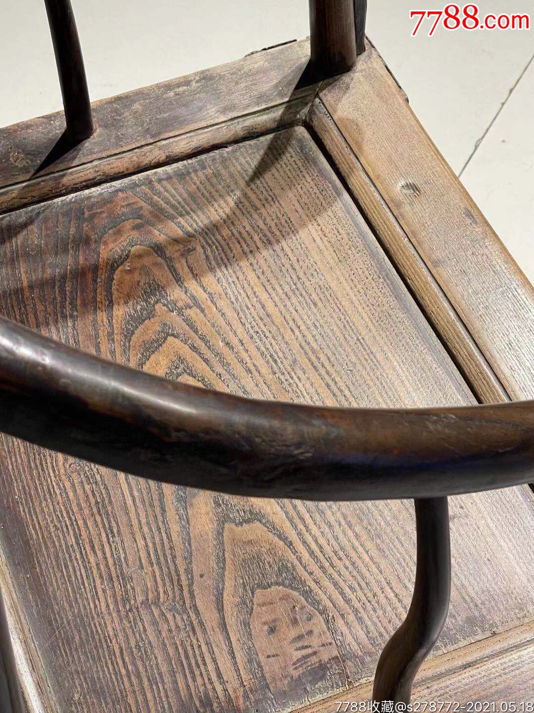 清代中期槐木老圈椅16