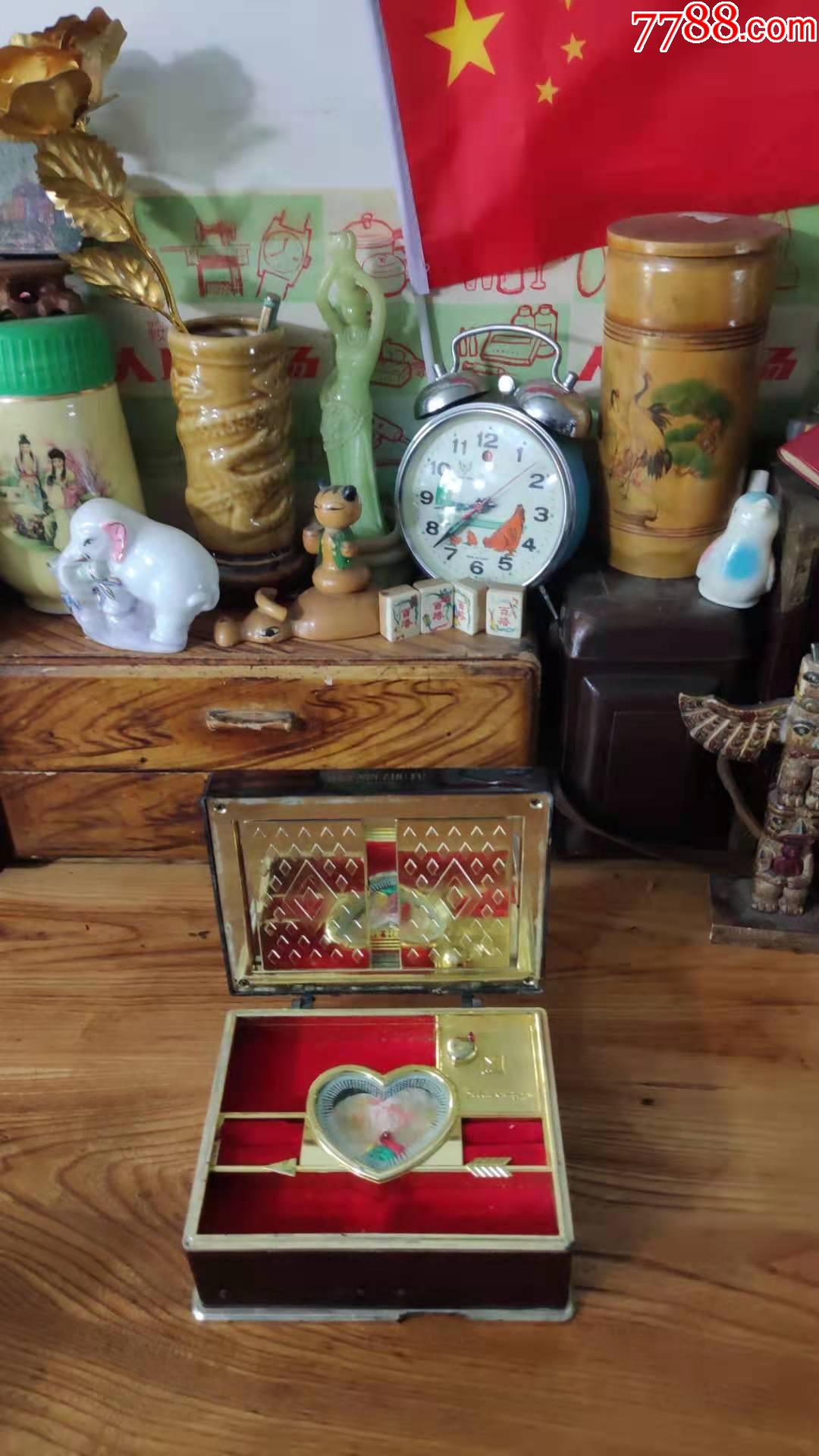 上世纪90年代中国制造音乐盒《渴望》音乐当年生日礼物童年回忆玩具.