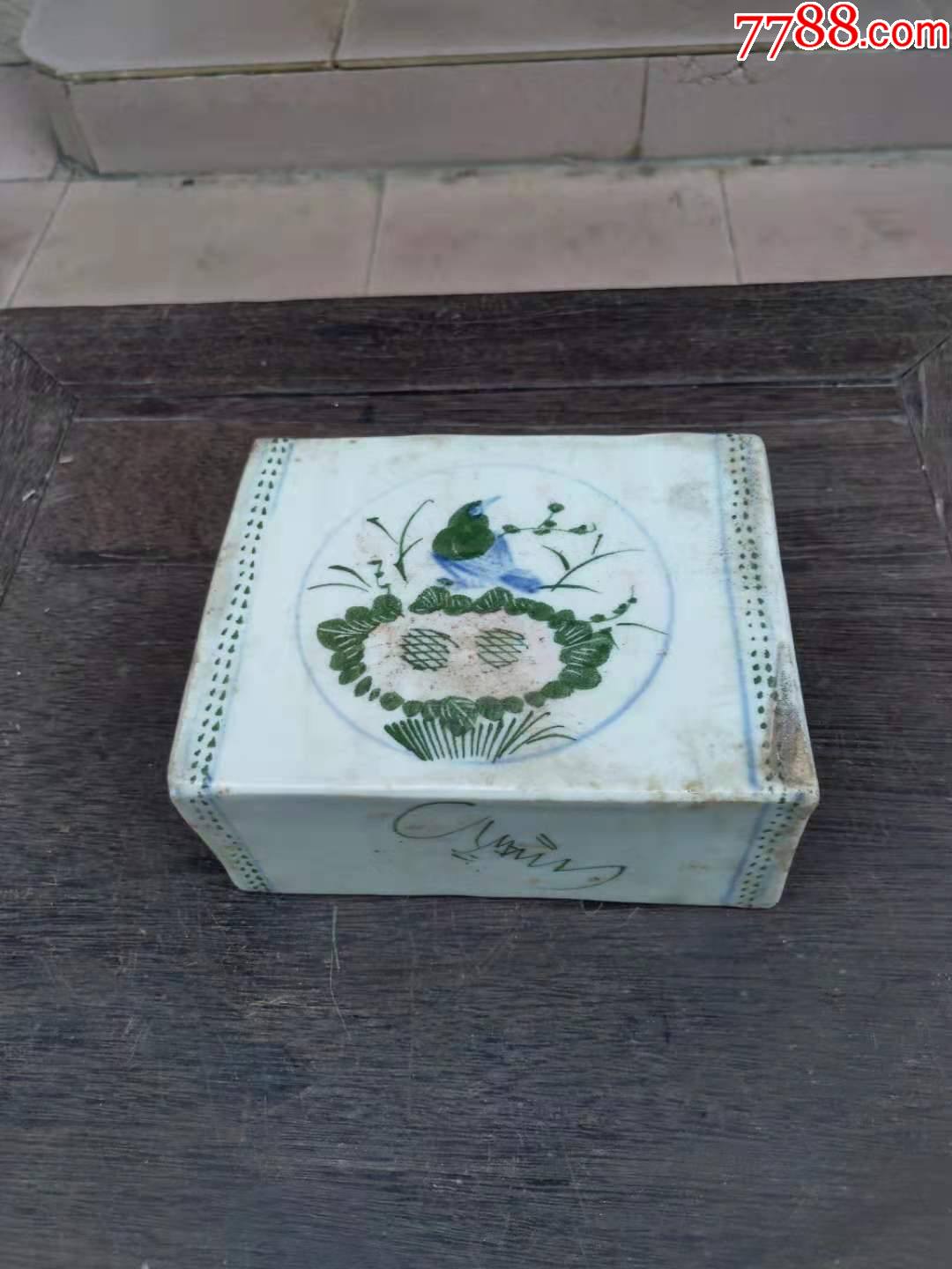 一个民国手绘粉彩花鸟老脉枕