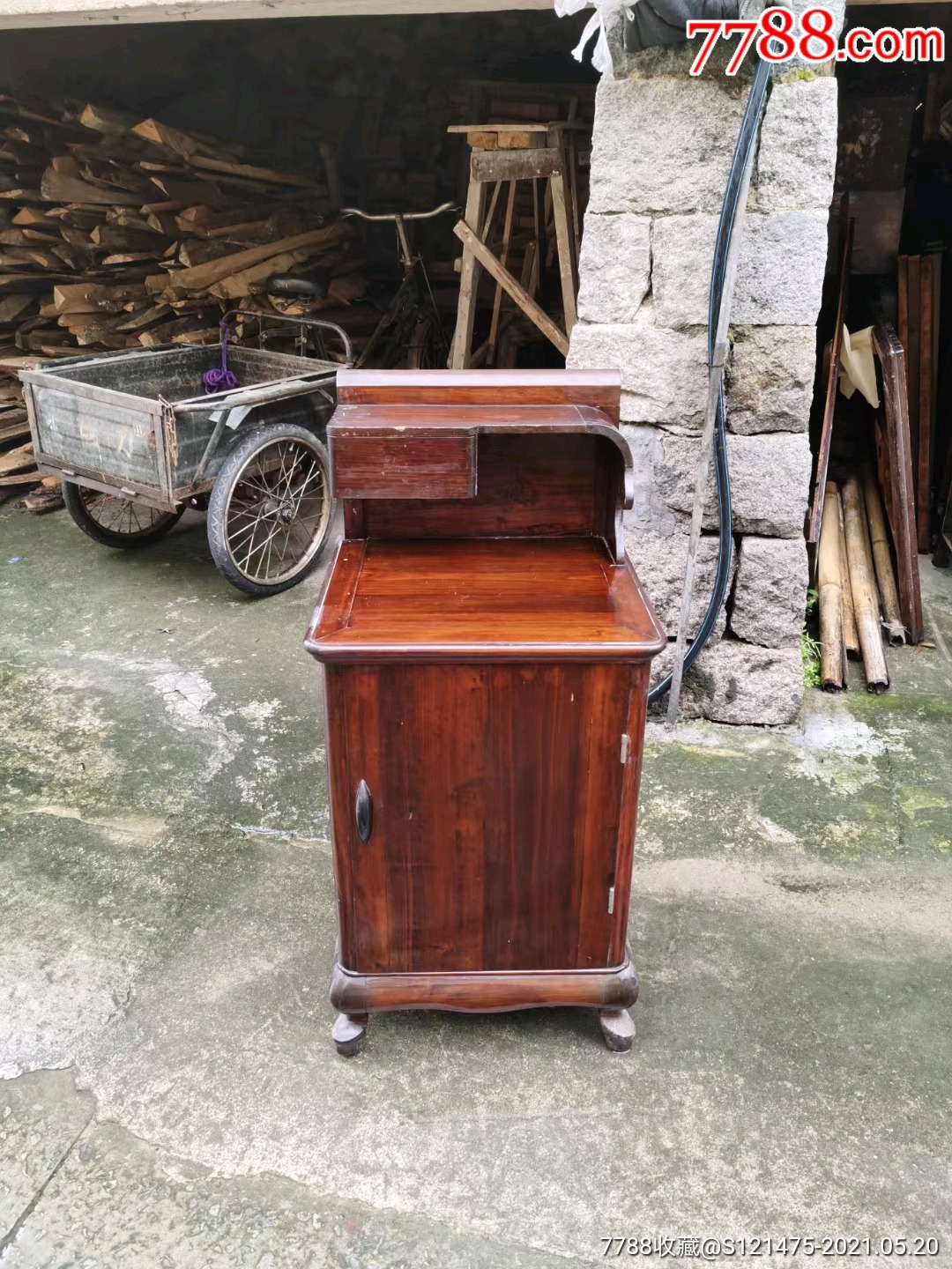 民俗老物件一线货源收购老式床头柜小柜子全品结实特价500元运费自理