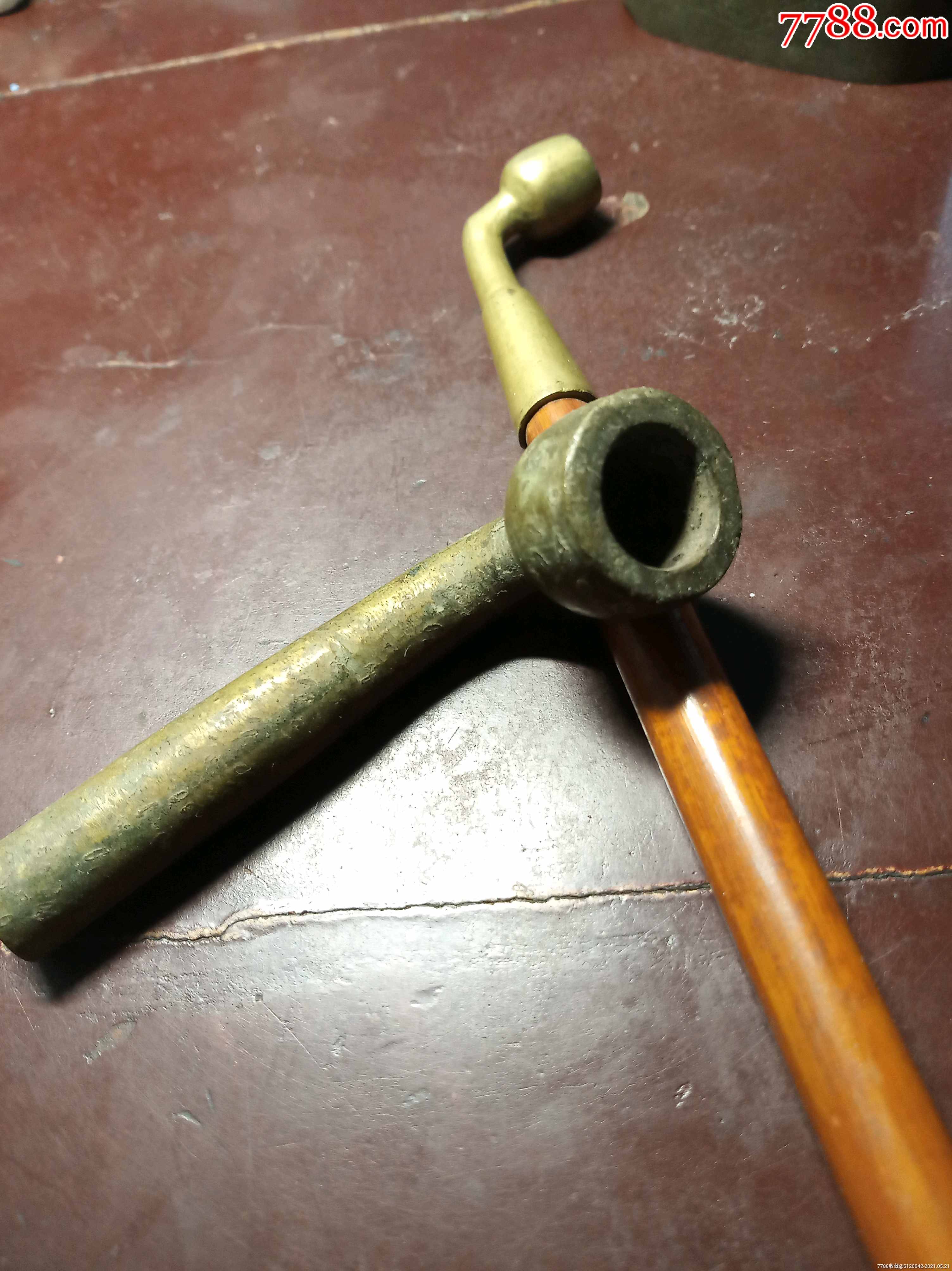 铜烟壶