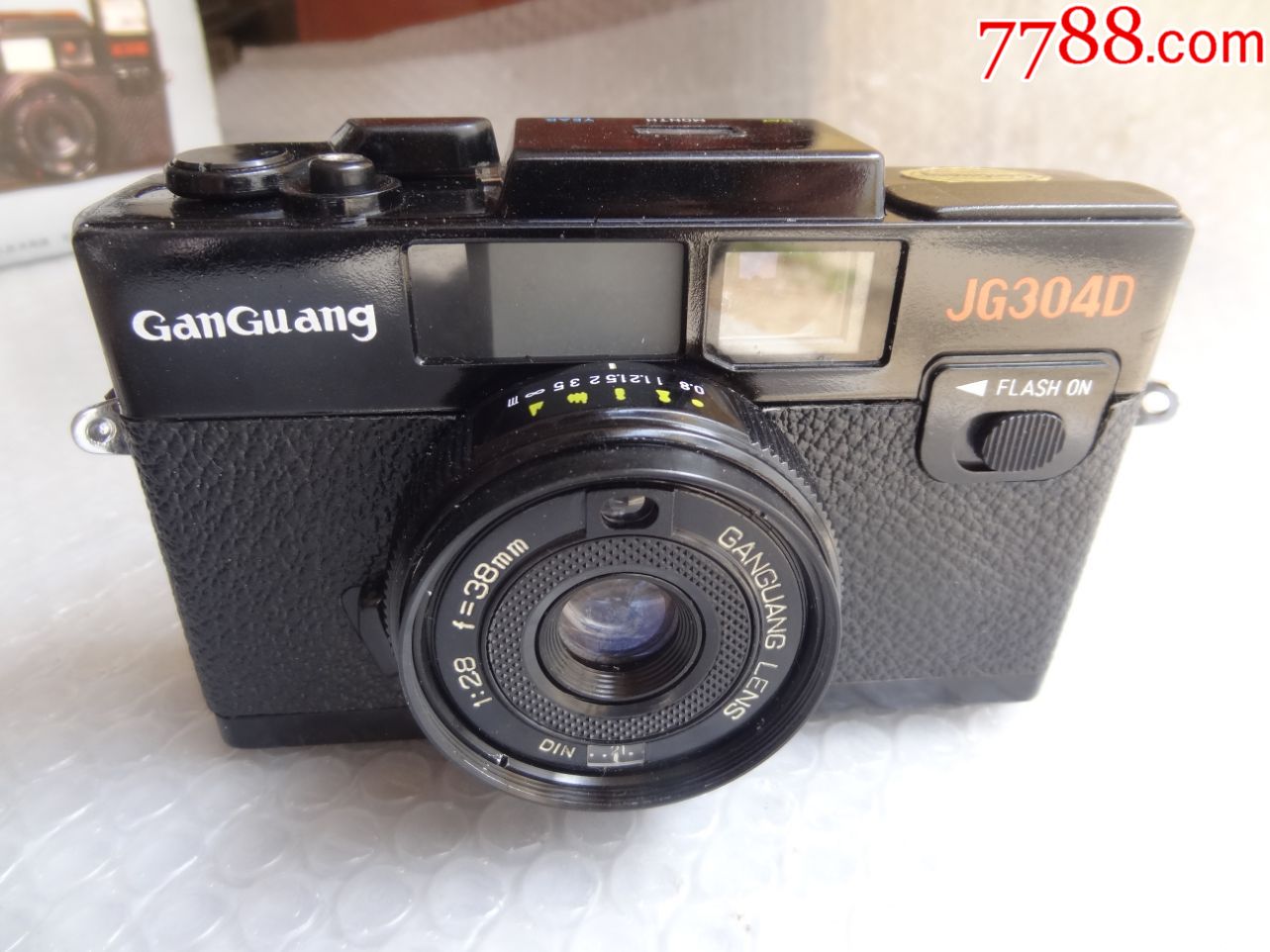 90年代甘肃光学仪器厂出品的甘光牌jg304d型135旁轴胶片相机