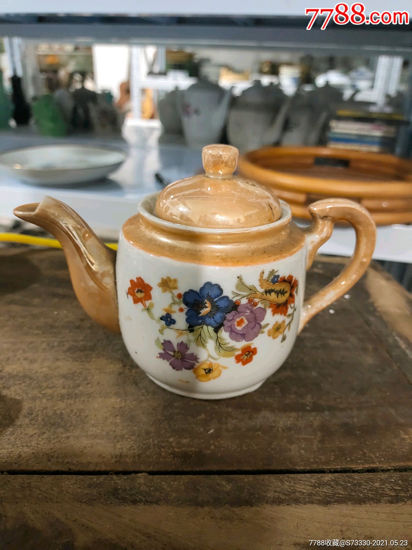 建国初贴花小茶壶一把